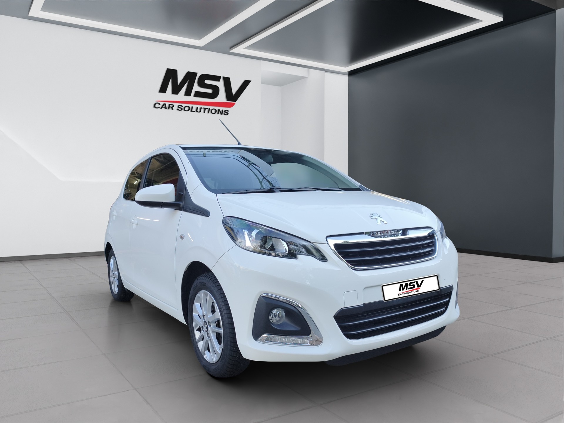 PEUGEOT 108 1.2 VTi Allure-image-6