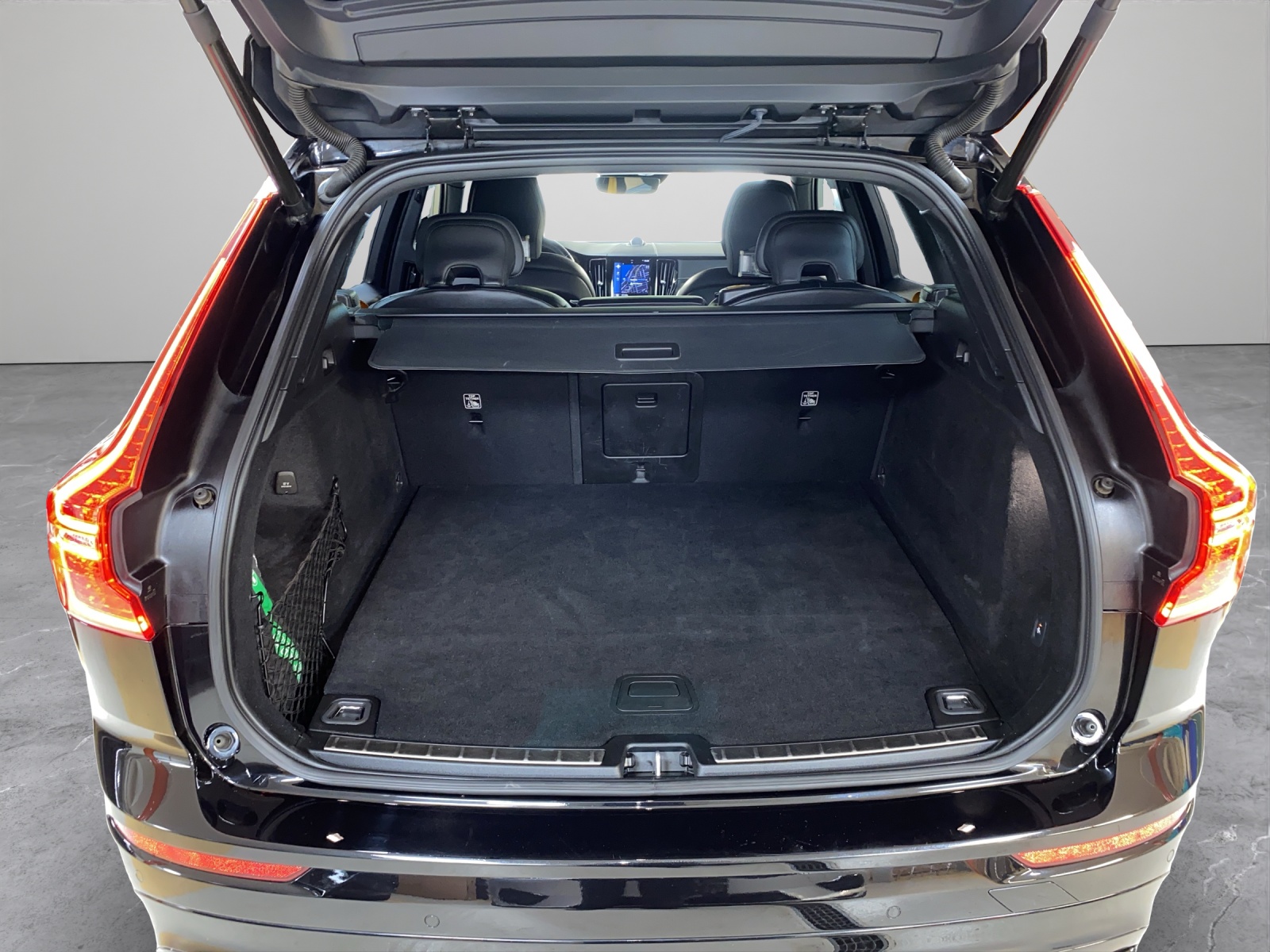 VOLVO XC60 T8 eAWD Polestar Geartronic-image-13