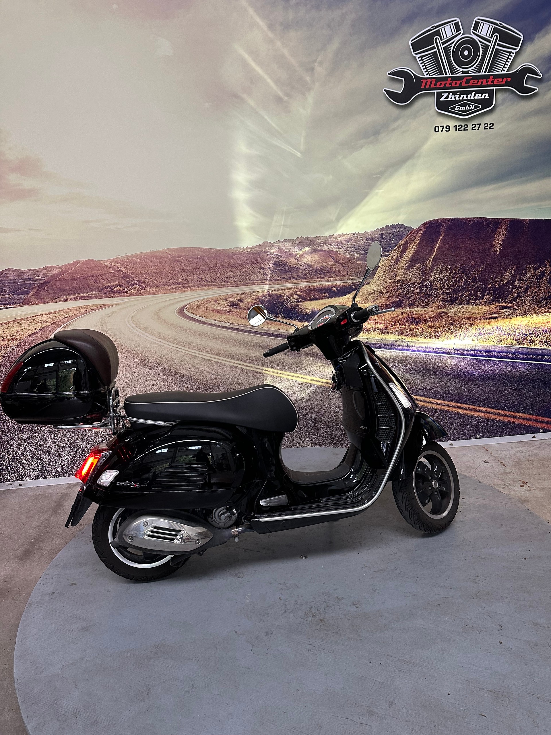 PIAGGIO Vespa GTS 300 Super Sport ABS-image-0