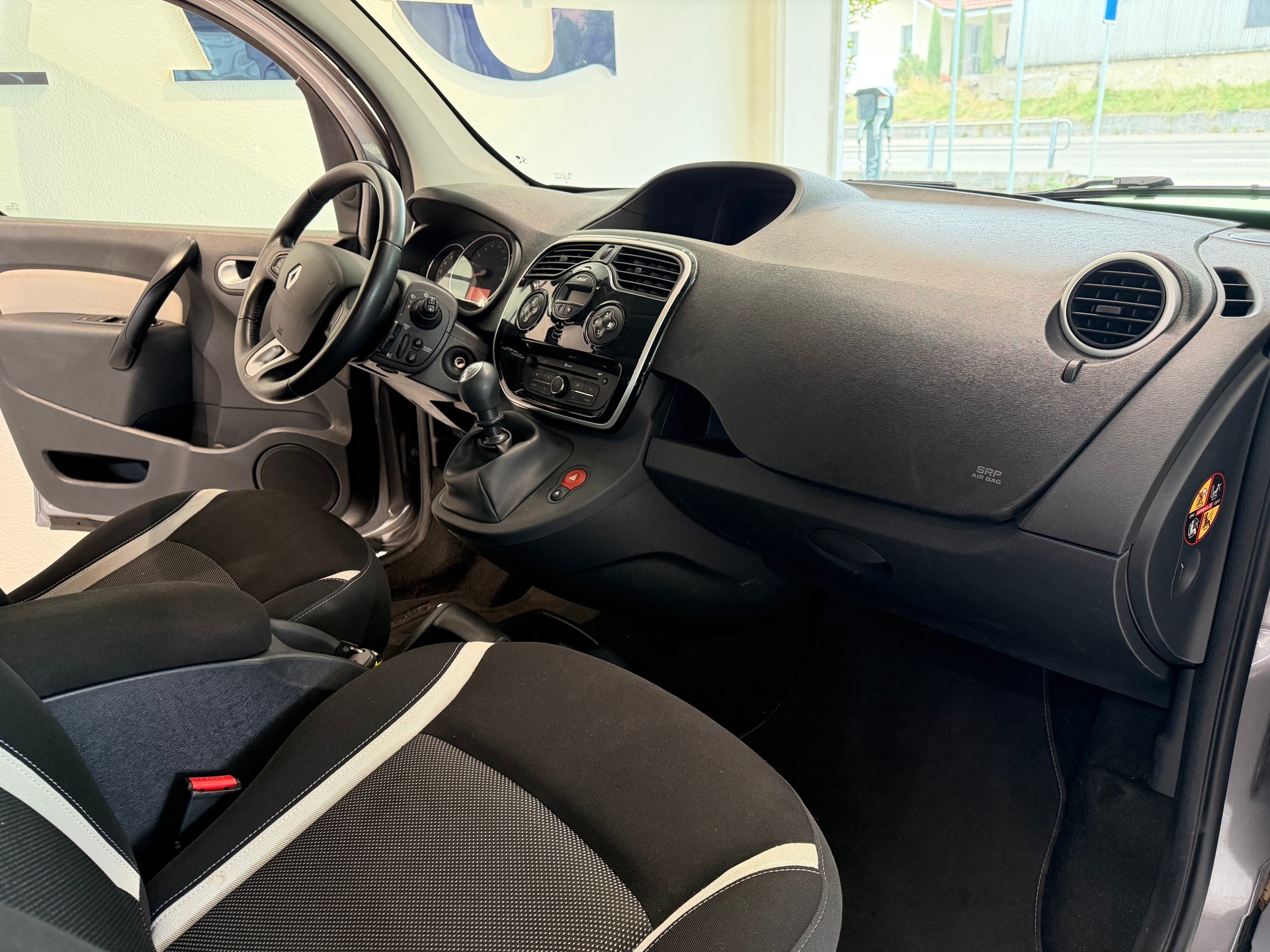 RENAULT Kangoo 1.2 16V Turbo Extrem-image-7
