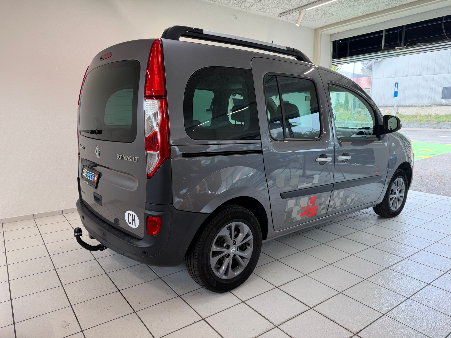 RENAULT Kangoo 1.2 16V Turbo Extrem-image-1