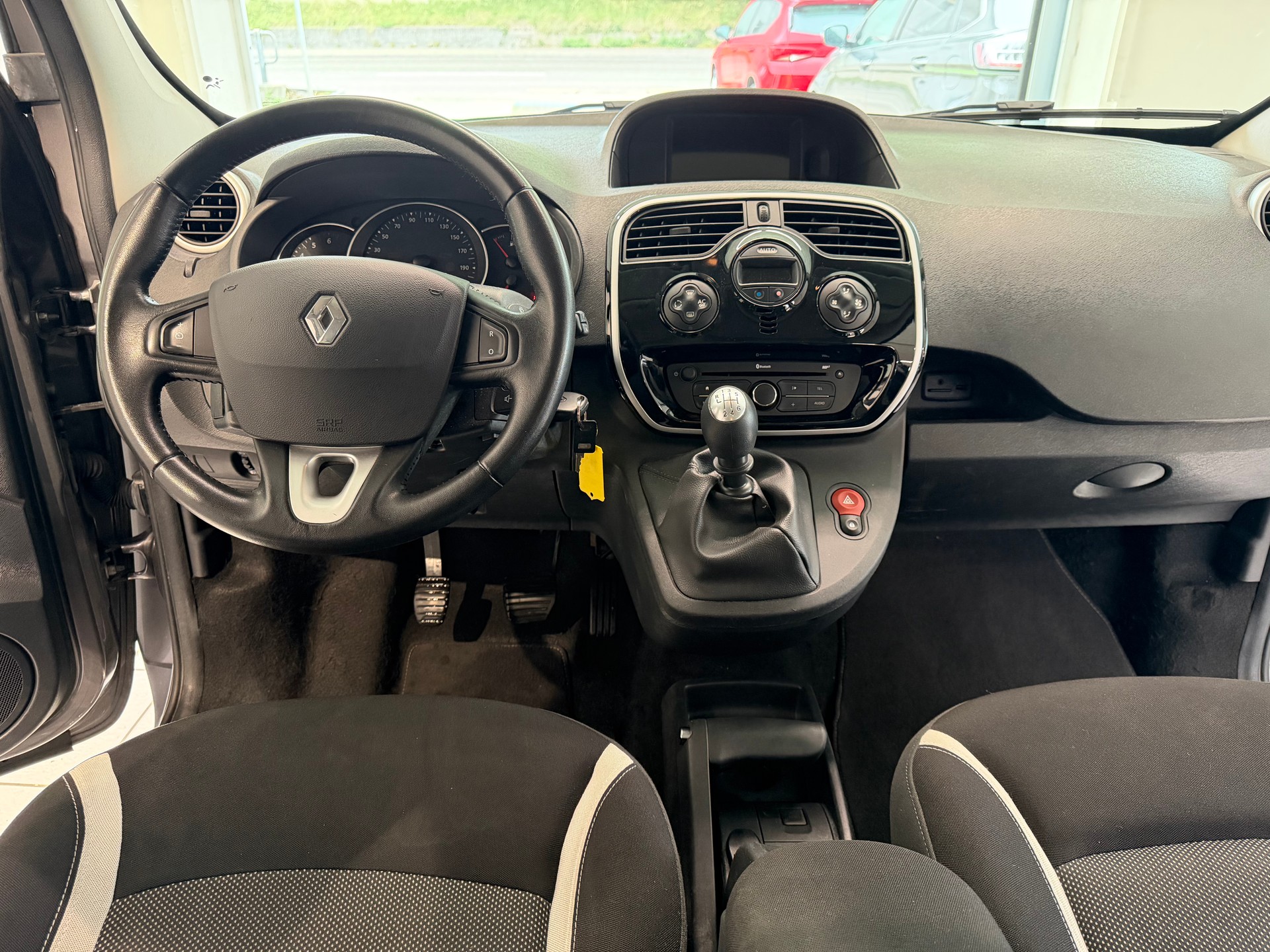 RENAULT Kangoo 1.2 16V Turbo Extrem-image-9