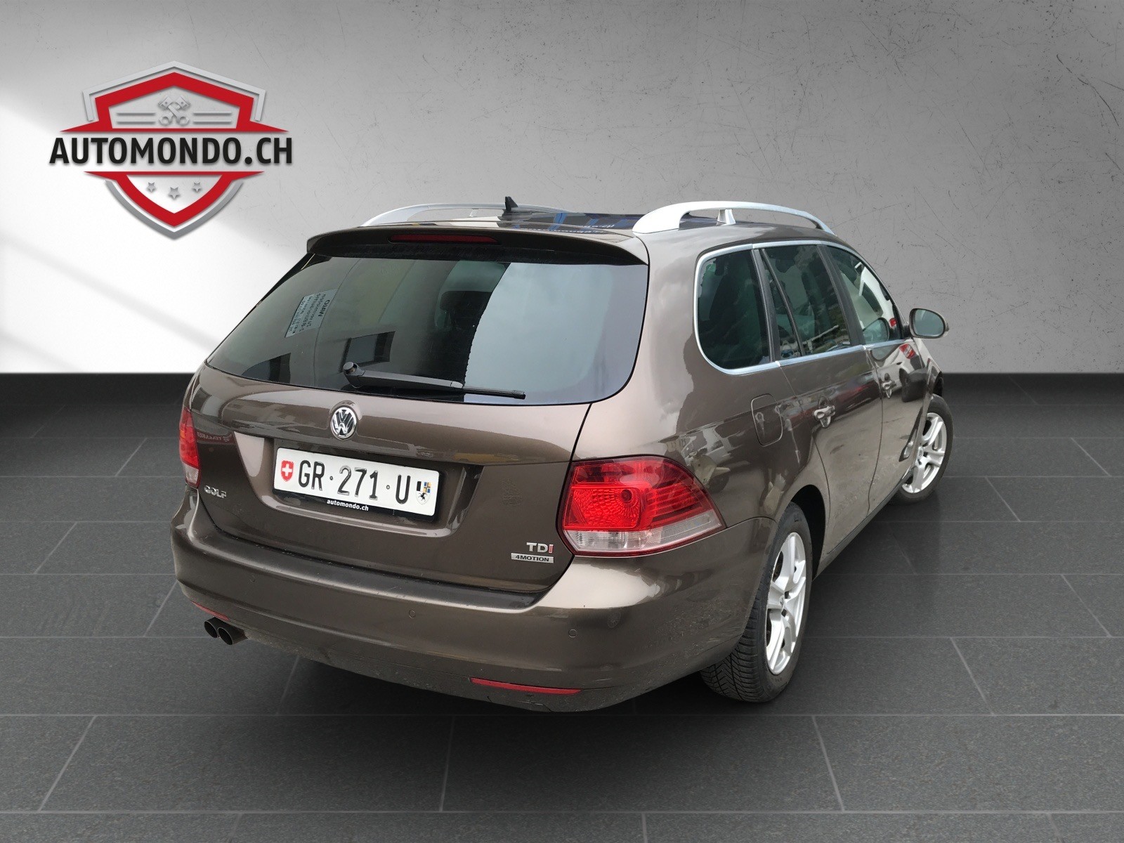 VW Golf Variant 1.6 TDI Comfortline 4Motion-image-4