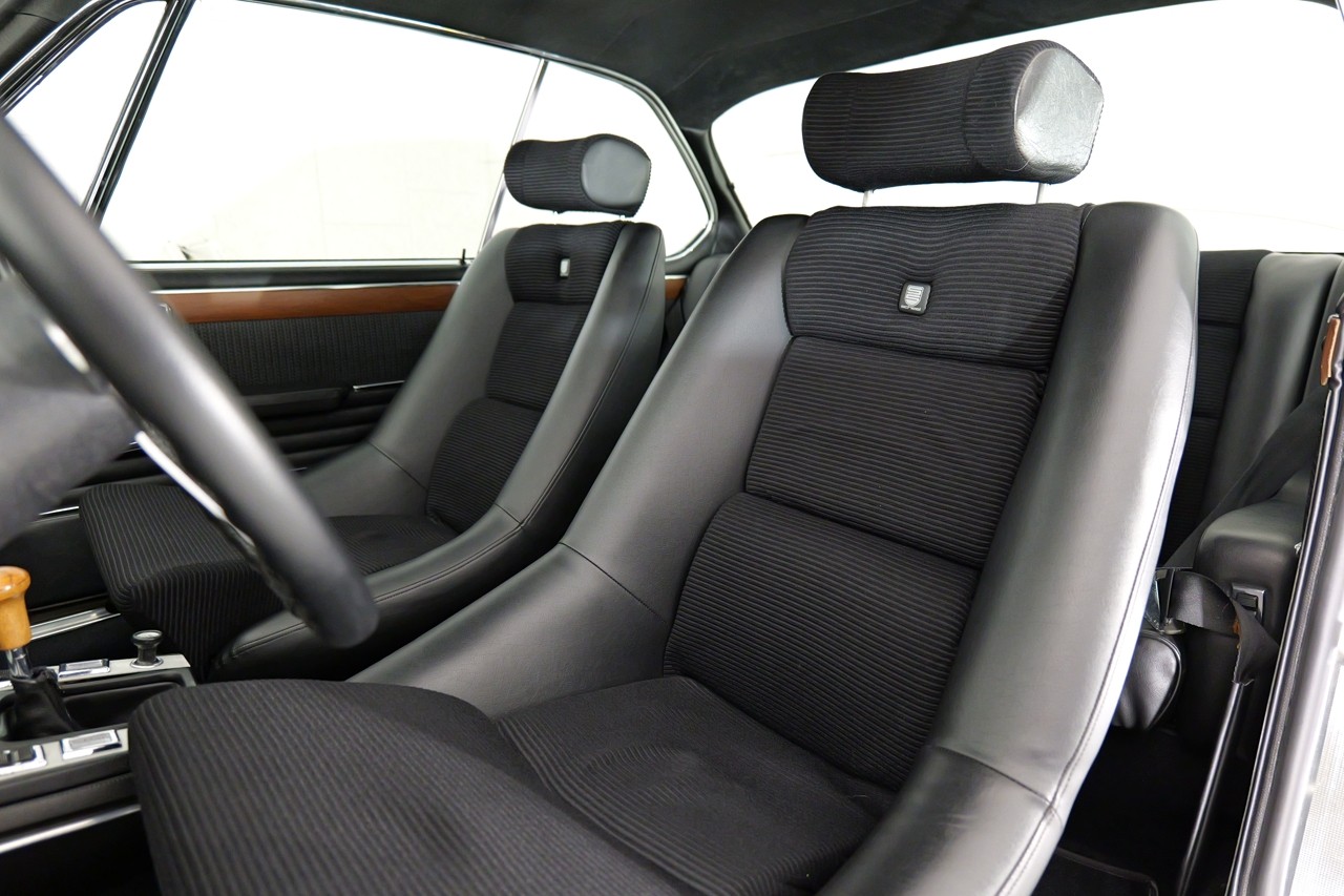 BMW 3.0 CSL   (E9)-image-4