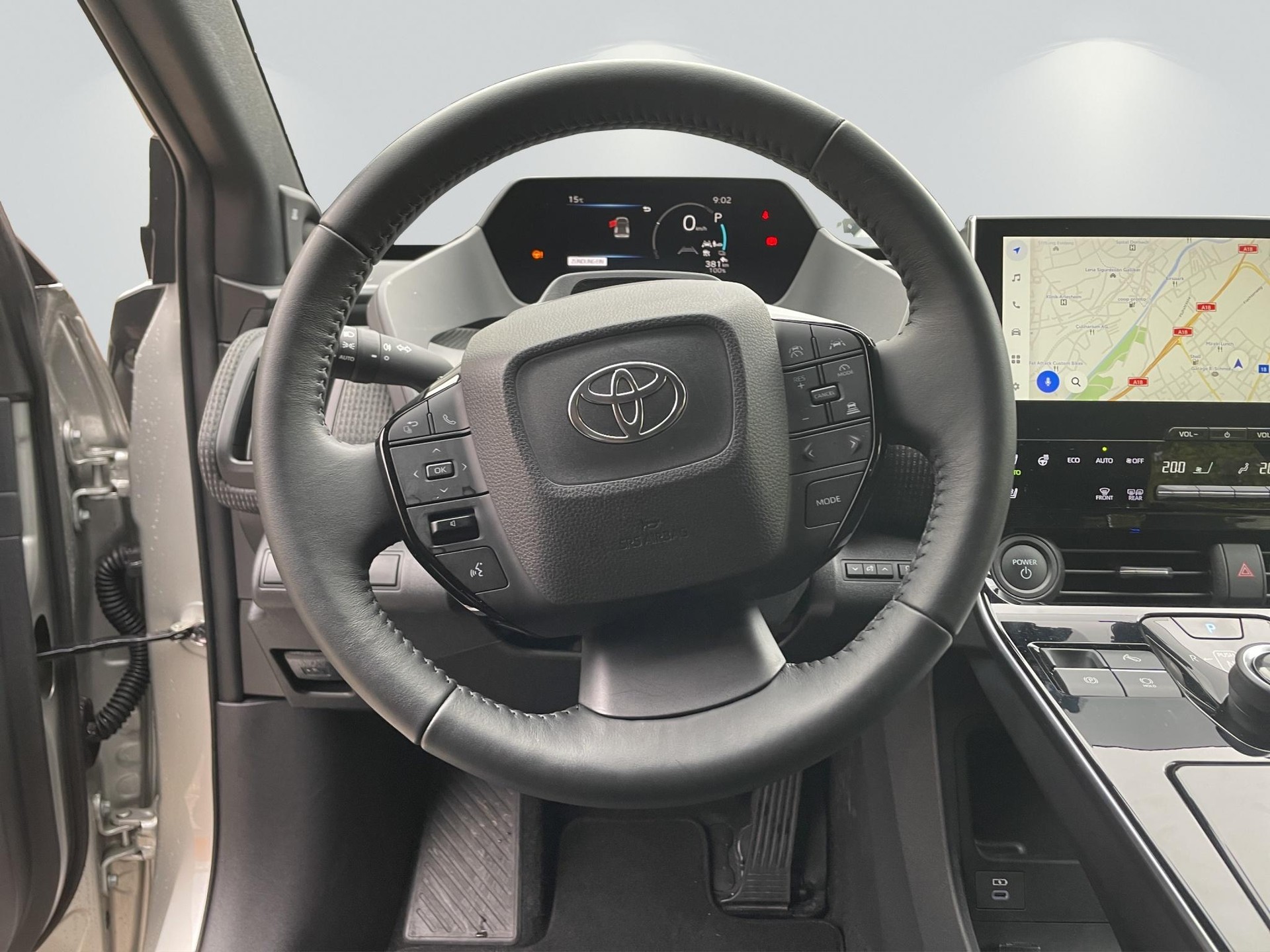TOYOTA bZ4X Premium-image-10
