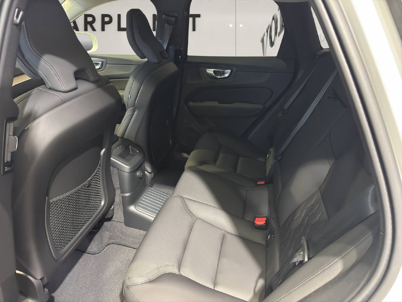 VOLVO XC60 2.0 T8 TE Ultra Bright eAWD-image-6