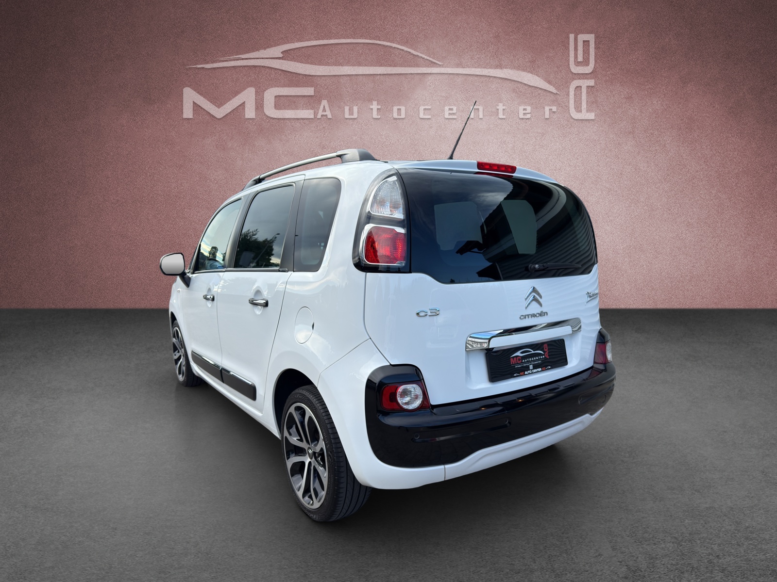 CITROEN C3 Picasso 1.2 Pure Tech Exclusive-image-2