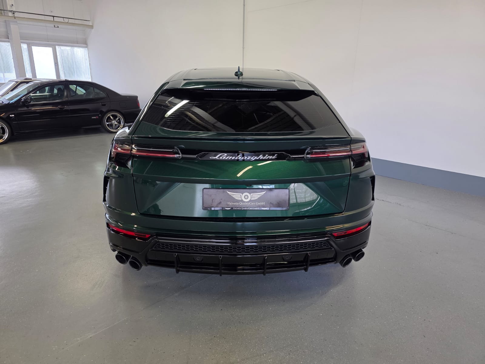 LAMBORGHINI Urus E-Gear Pearl Capsule MY22-image-16