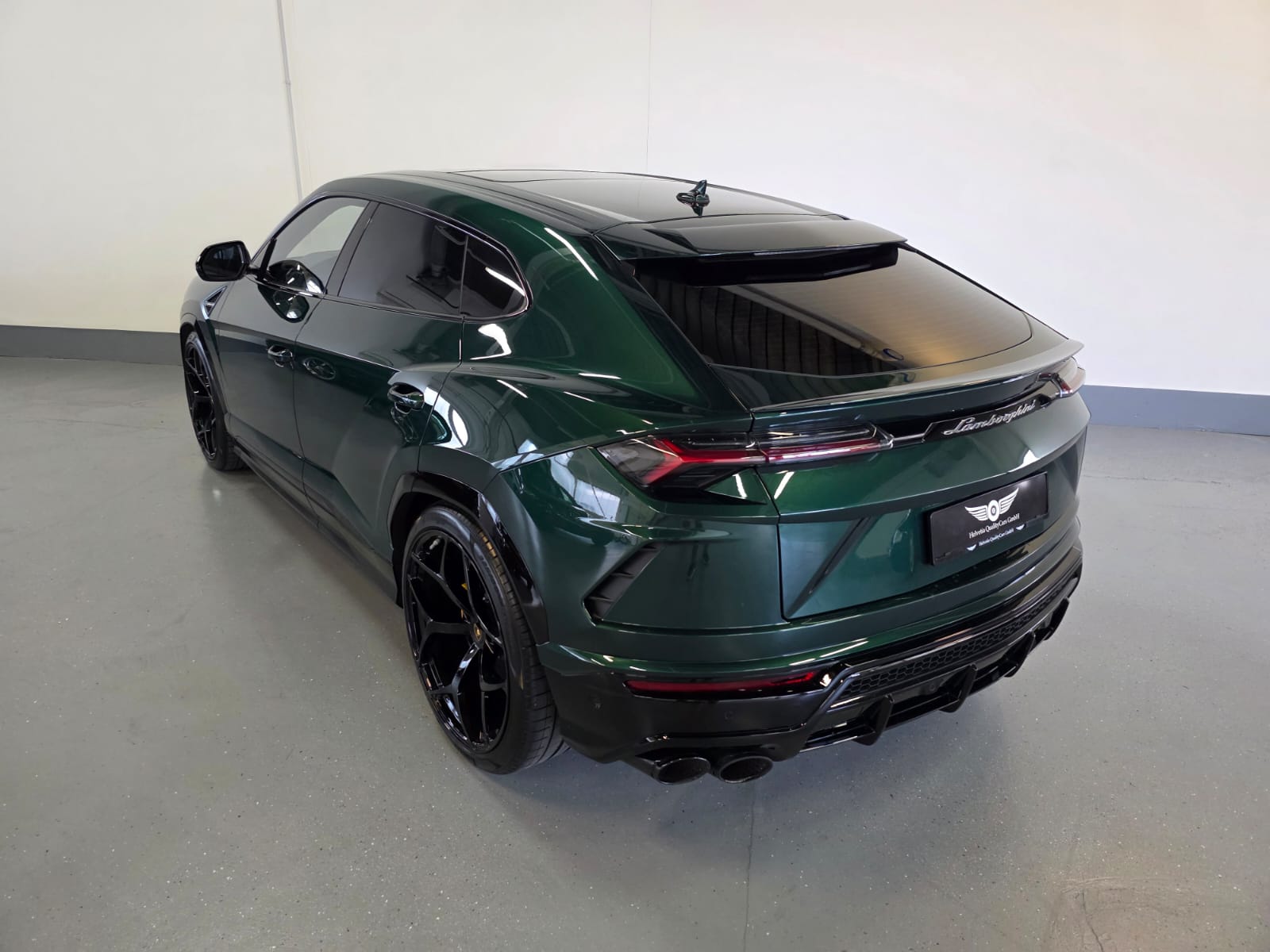 LAMBORGHINI Urus E-Gear Pearl Capsule MY22-image-15