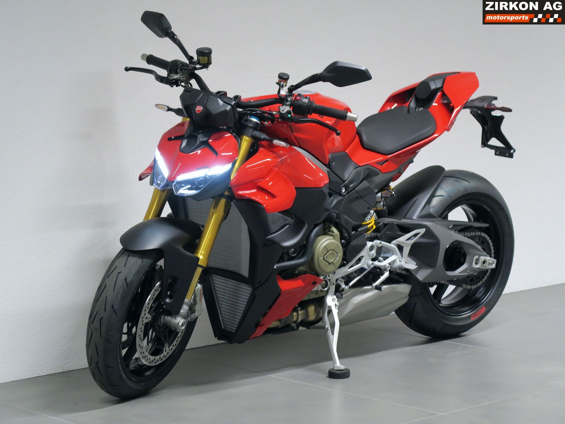 DUCATI Streetfighter V4 S-image-8