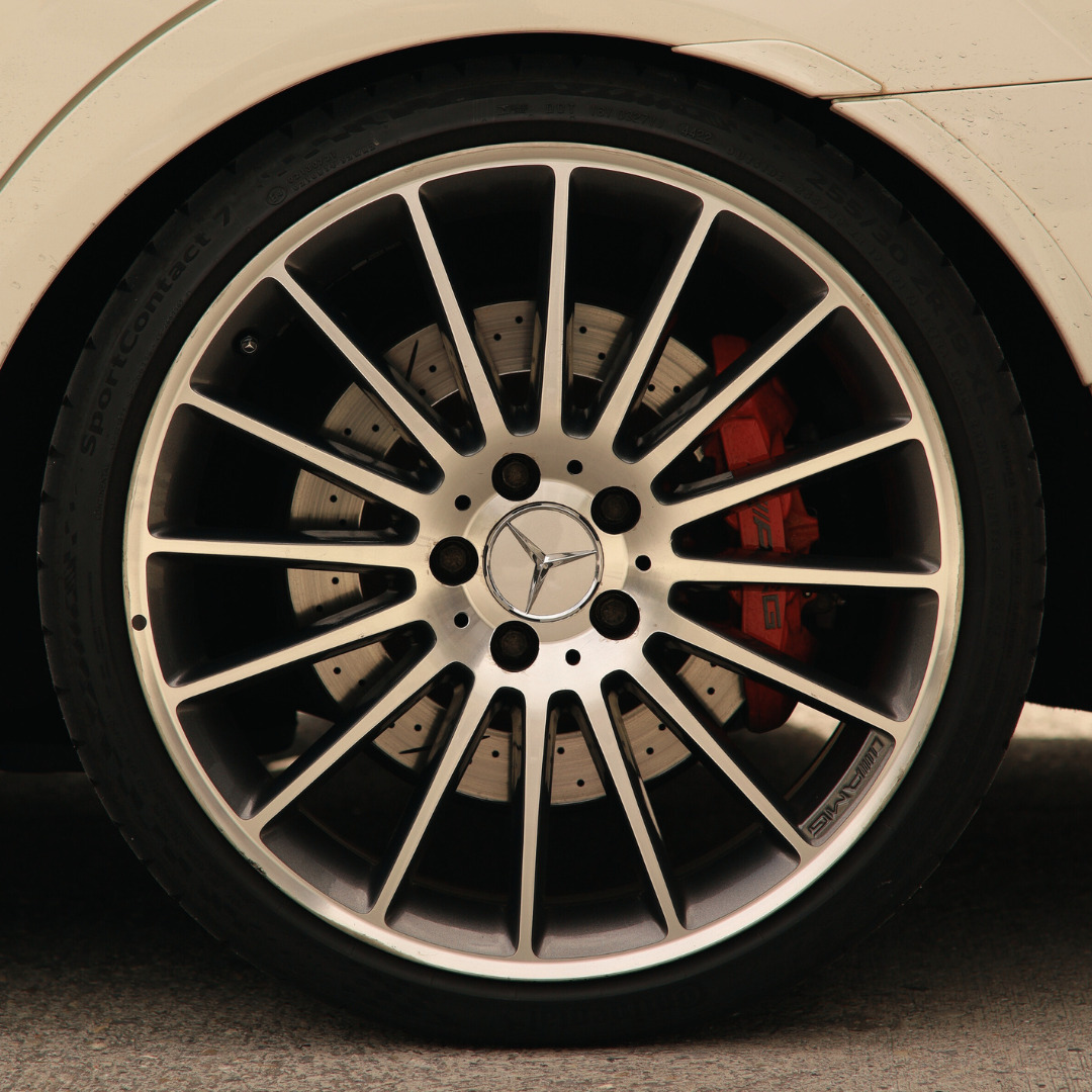 MERCEDES-BENZ C 63 AMG-image-4