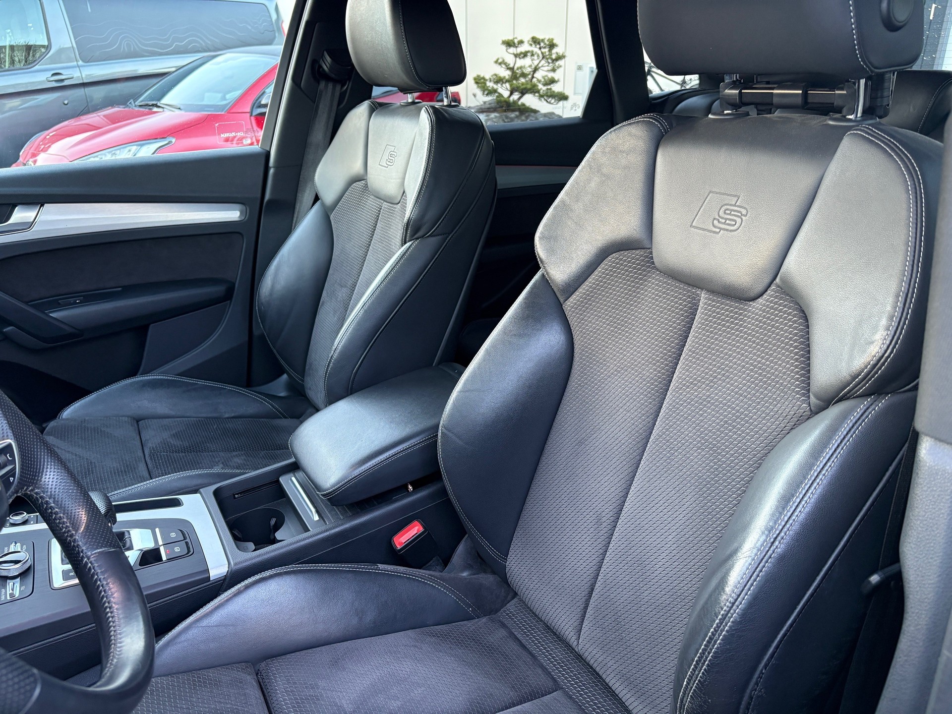 AUDI Q5 40 TDI sport quattro S-tronic-image-9