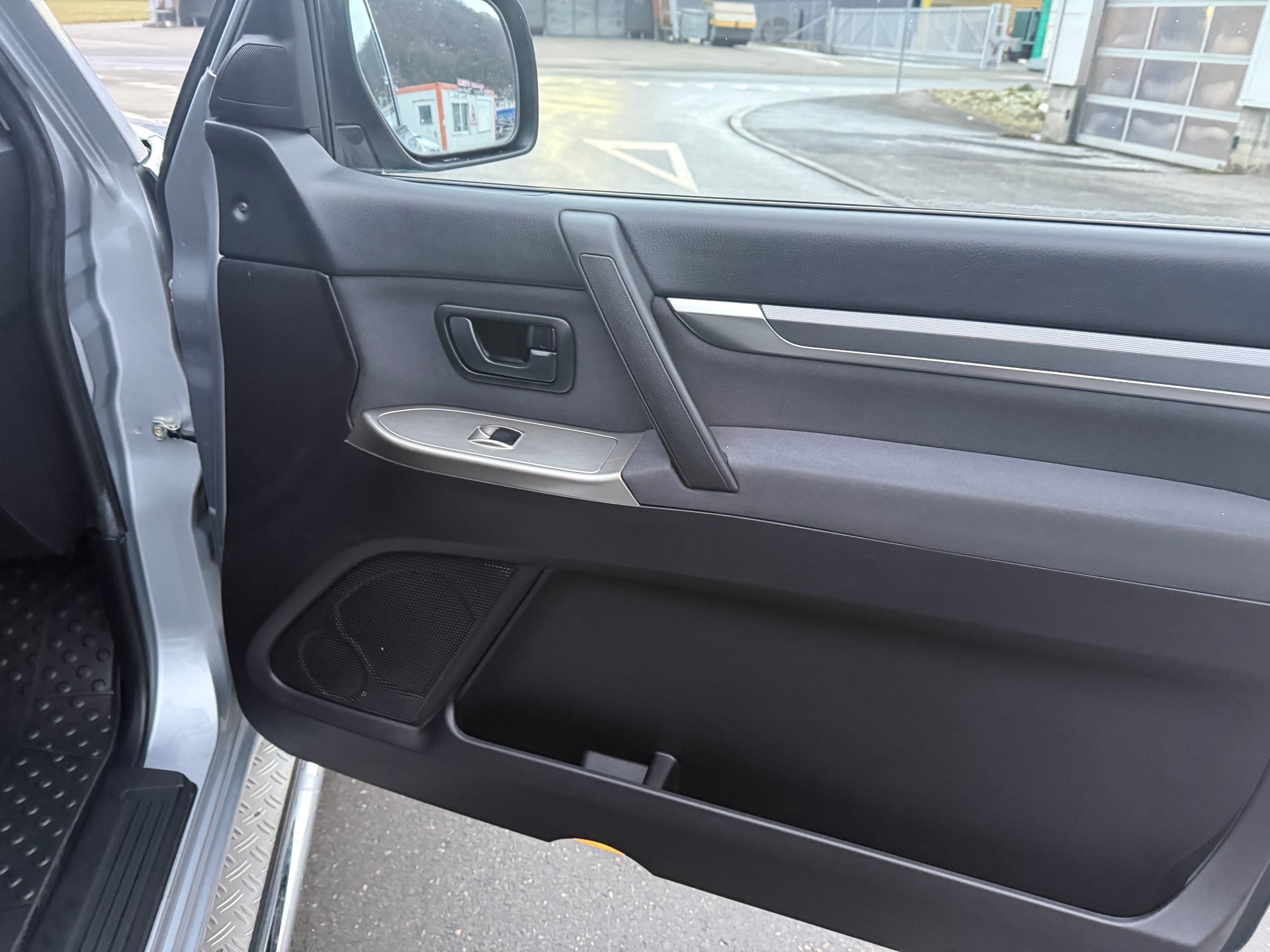 MITSUBISHI Pajero 3.2 DI-D Super Jubilé-image-23