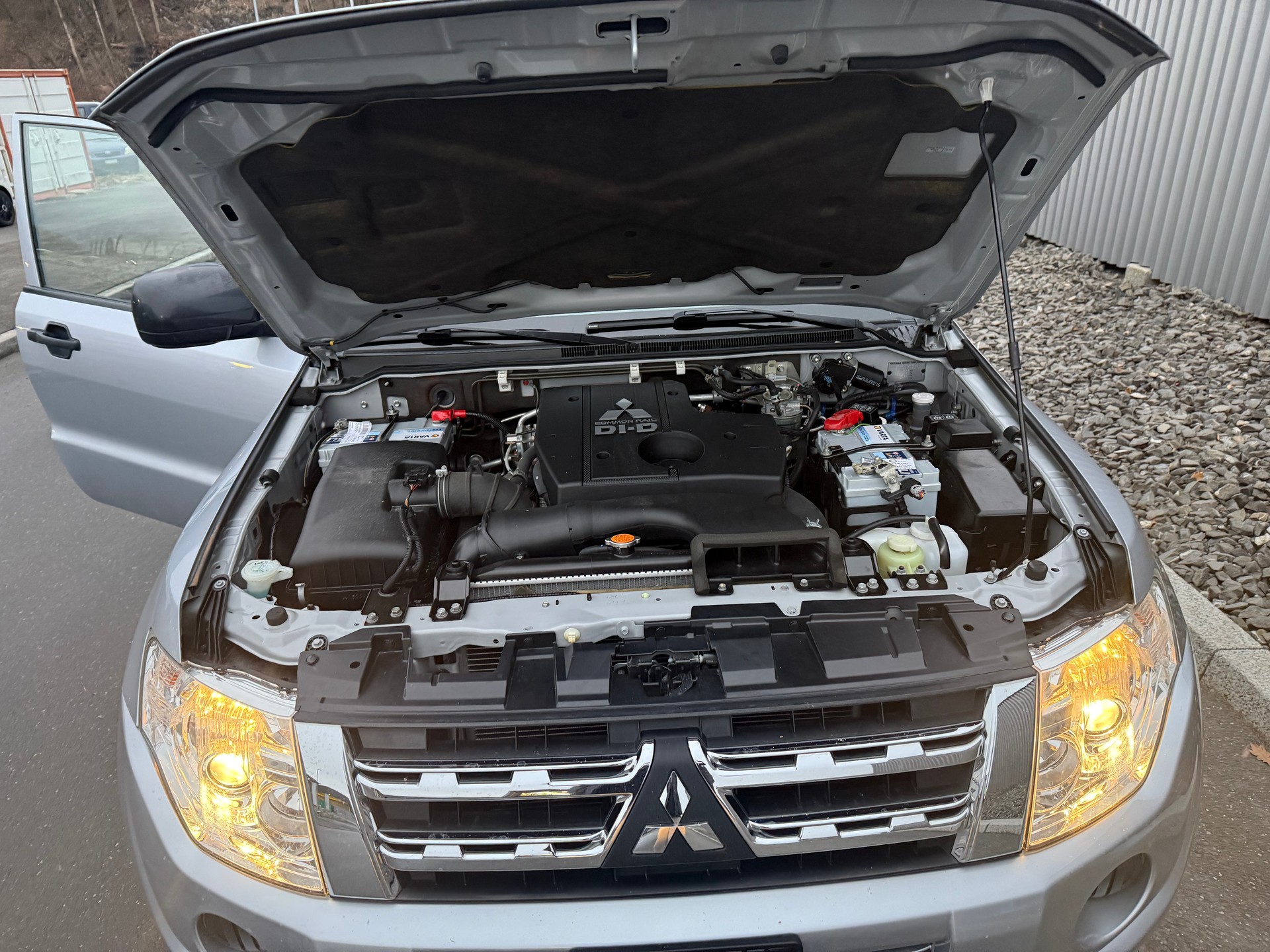 MITSUBISHI Pajero 3.2 DI-D Super Jubilé-image-26