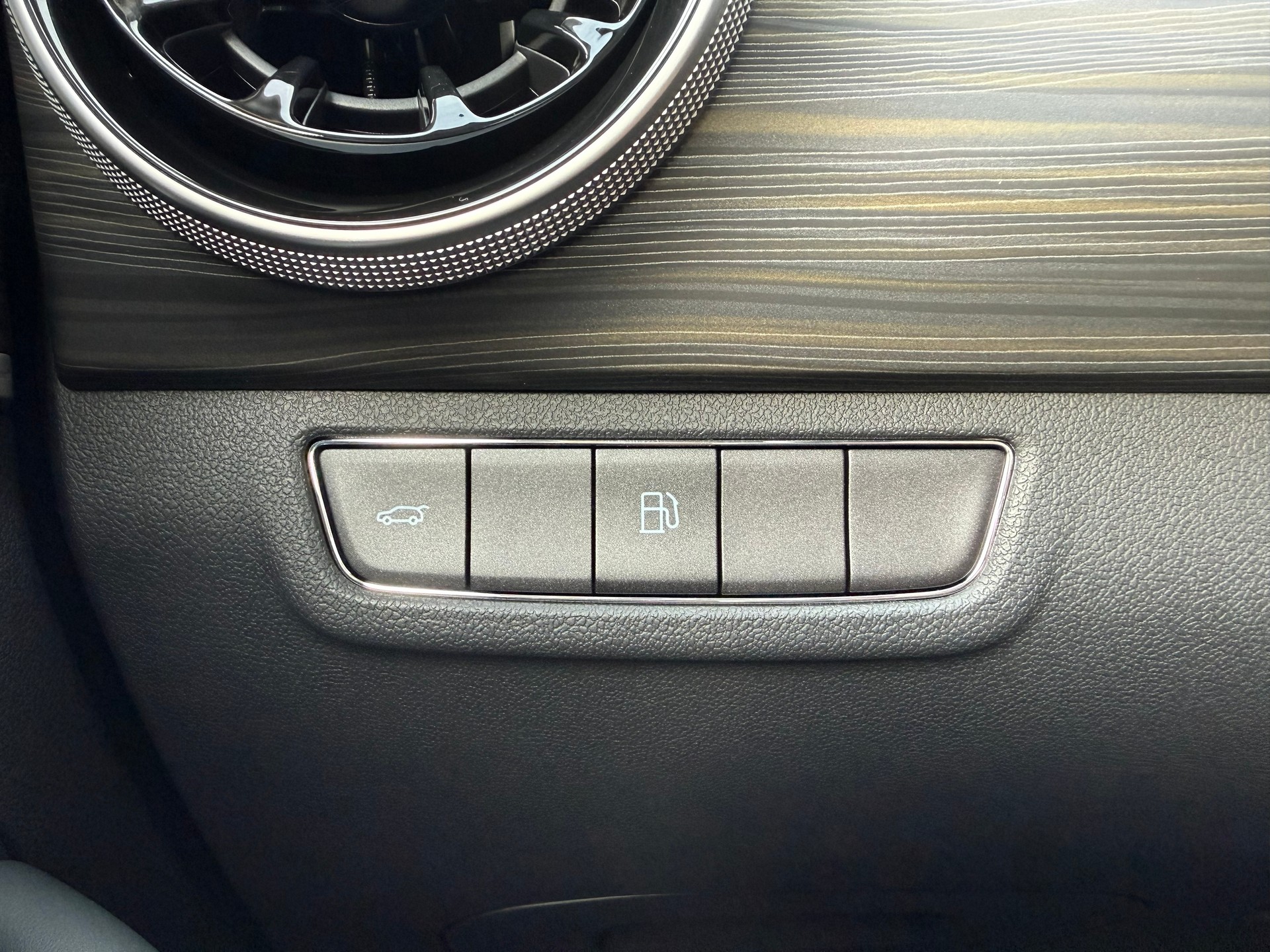 FORTHING 4 U-Tour 1.5 Turbo PHEV !! 7 Years Warranty !!-image-16