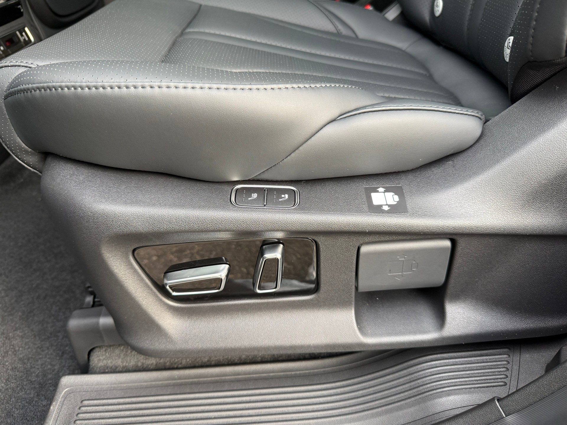 FORTHING 4 U-Tour 1.5 Turbo PHEV !! 7 Years Warranty !!-image-23