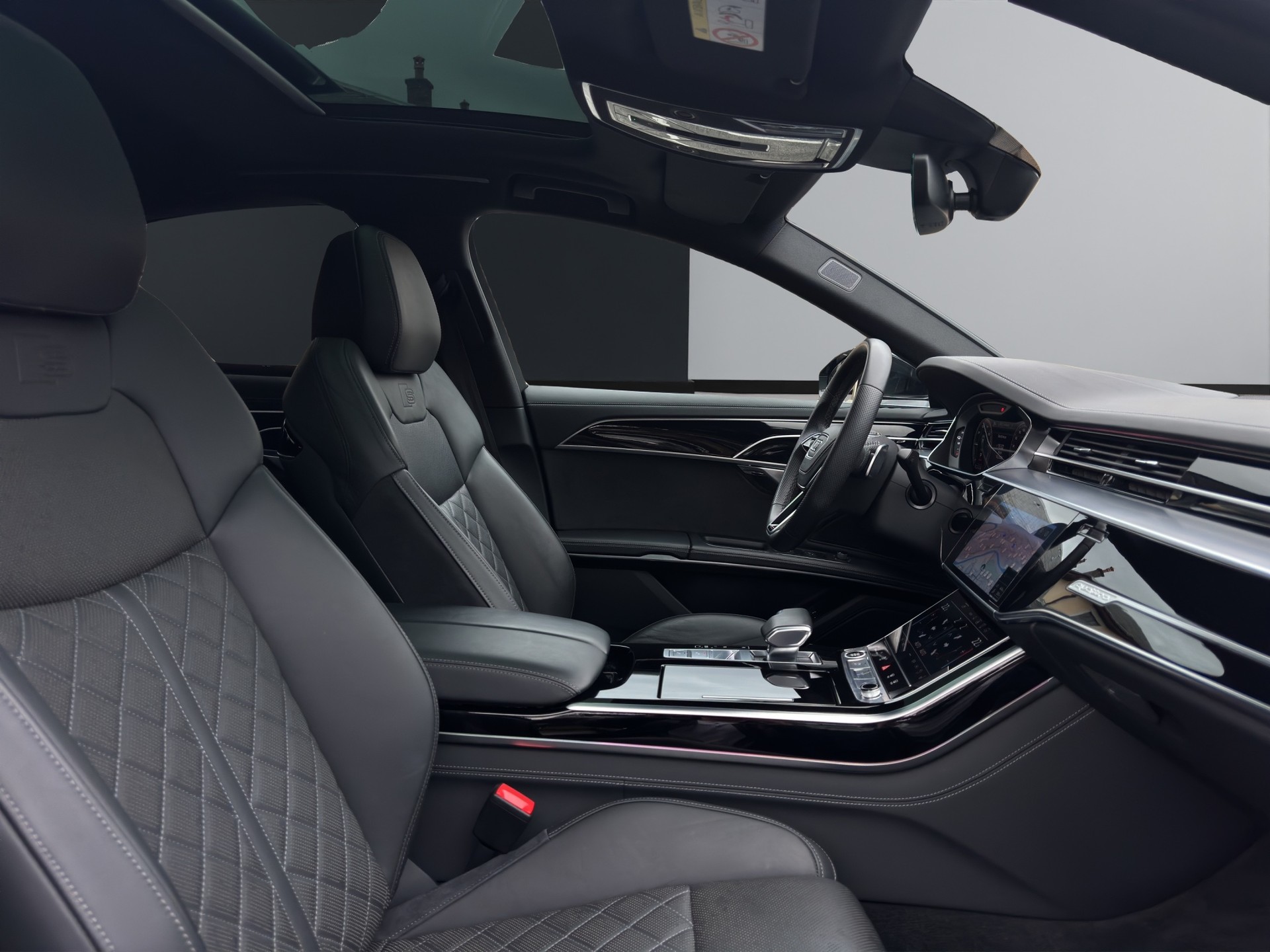 AUDI A8 60 TFSI e quattro tiptronic-image-14