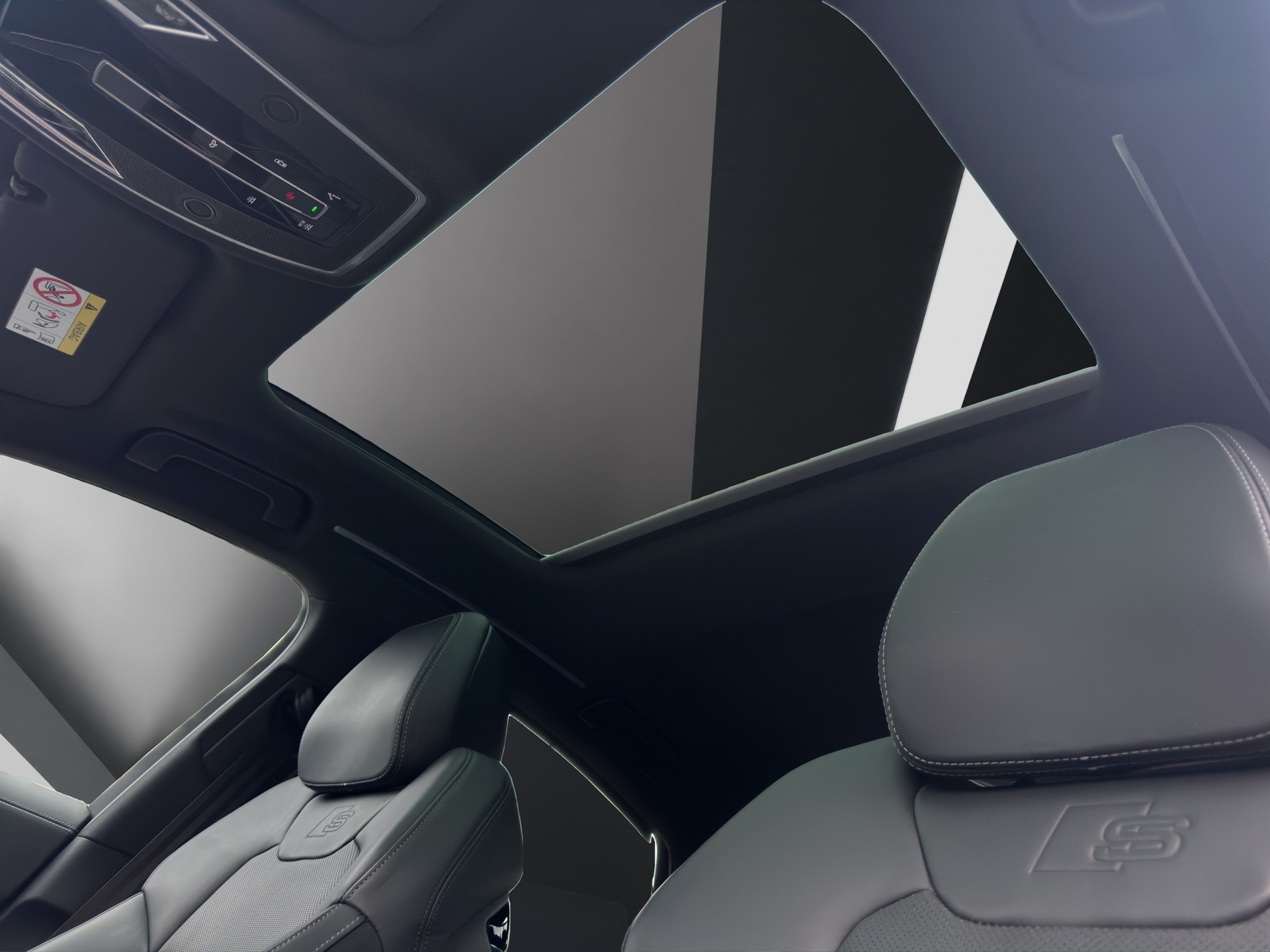 AUDI A8 60 TFSI e quattro tiptronic-image-21