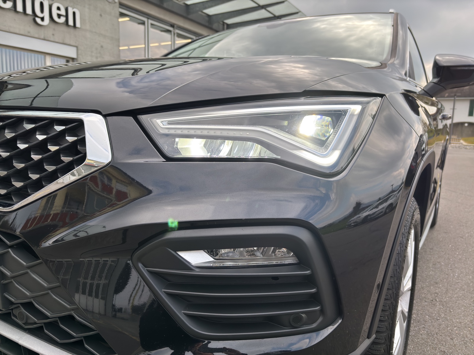 SEAT Ateca 1.5 TSI EVO DSG Xperience mit LED-Scheinwerfer und Rückfahrkamrea-image-9
