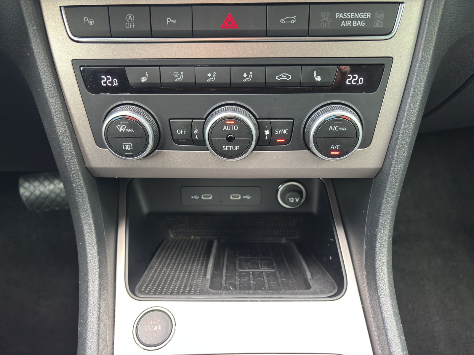 SEAT Ateca 1.5 TSI EVO DSG Xperience mit LED-Scheinwerfer und Rückfahrkamrea-image-17