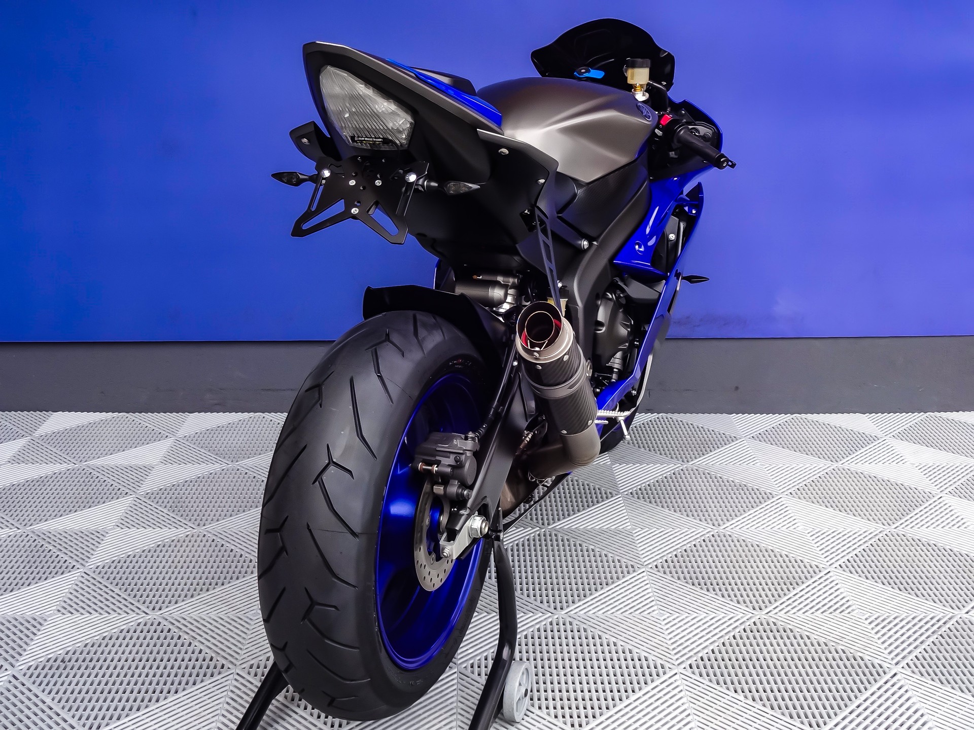YAMAHA YZF-R6-image-4