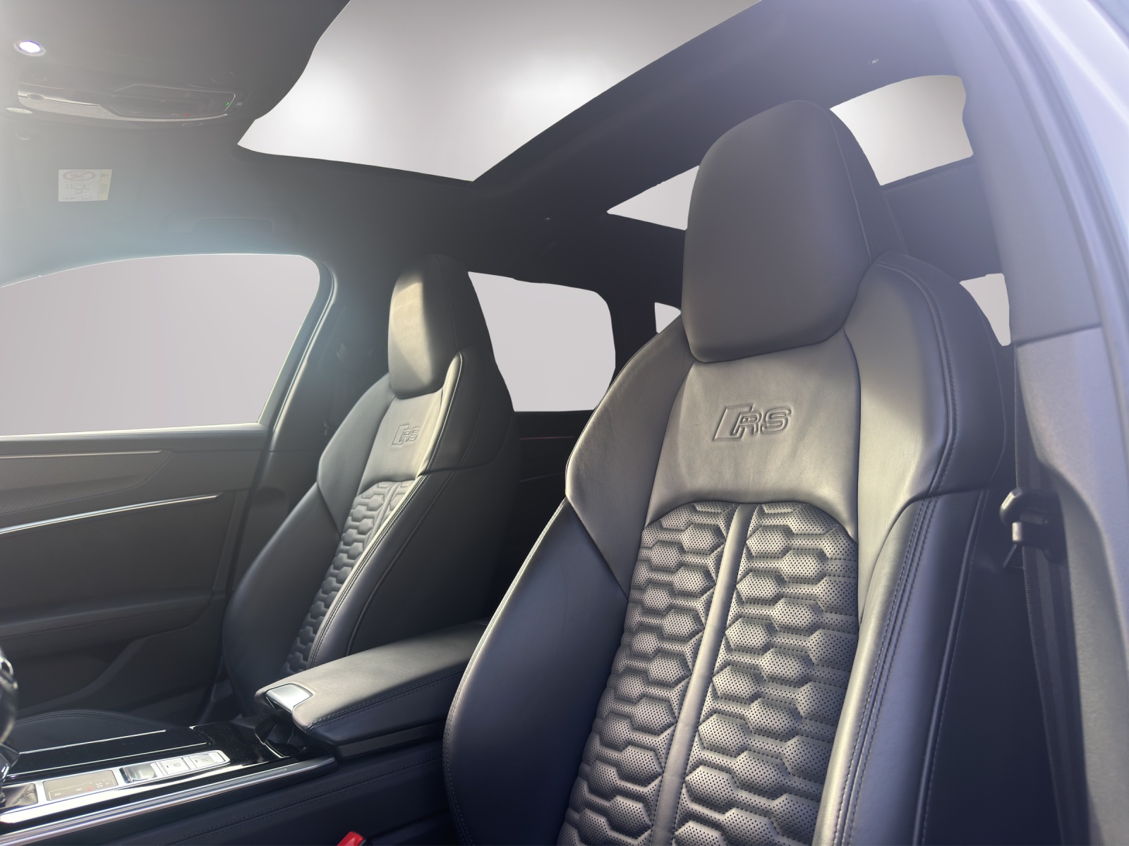 AUDI RS6 Avant 4.0 TFSI V8 quattro-image-12
