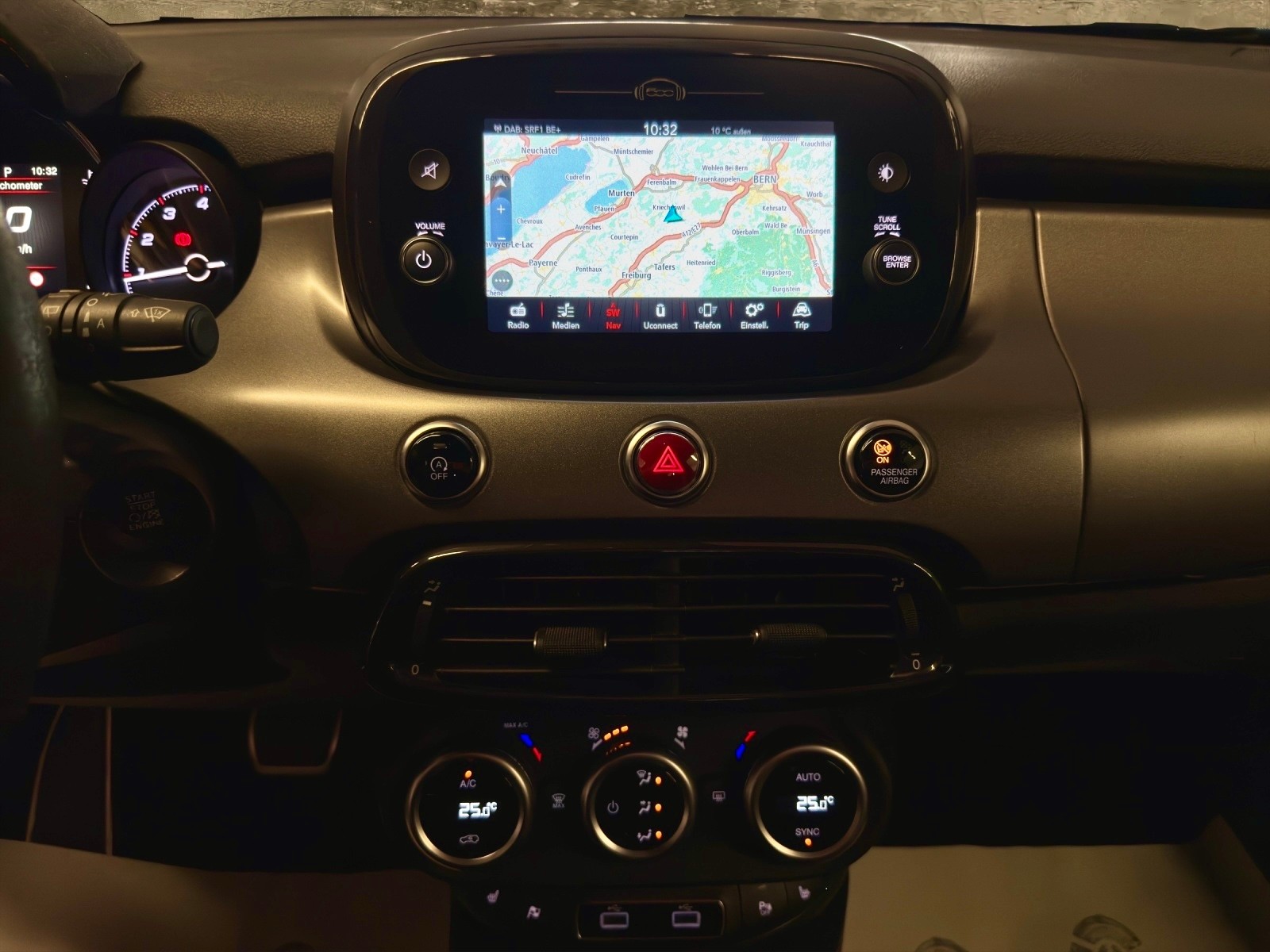 FIAT 500X 1.3 GSE Sport-image-11