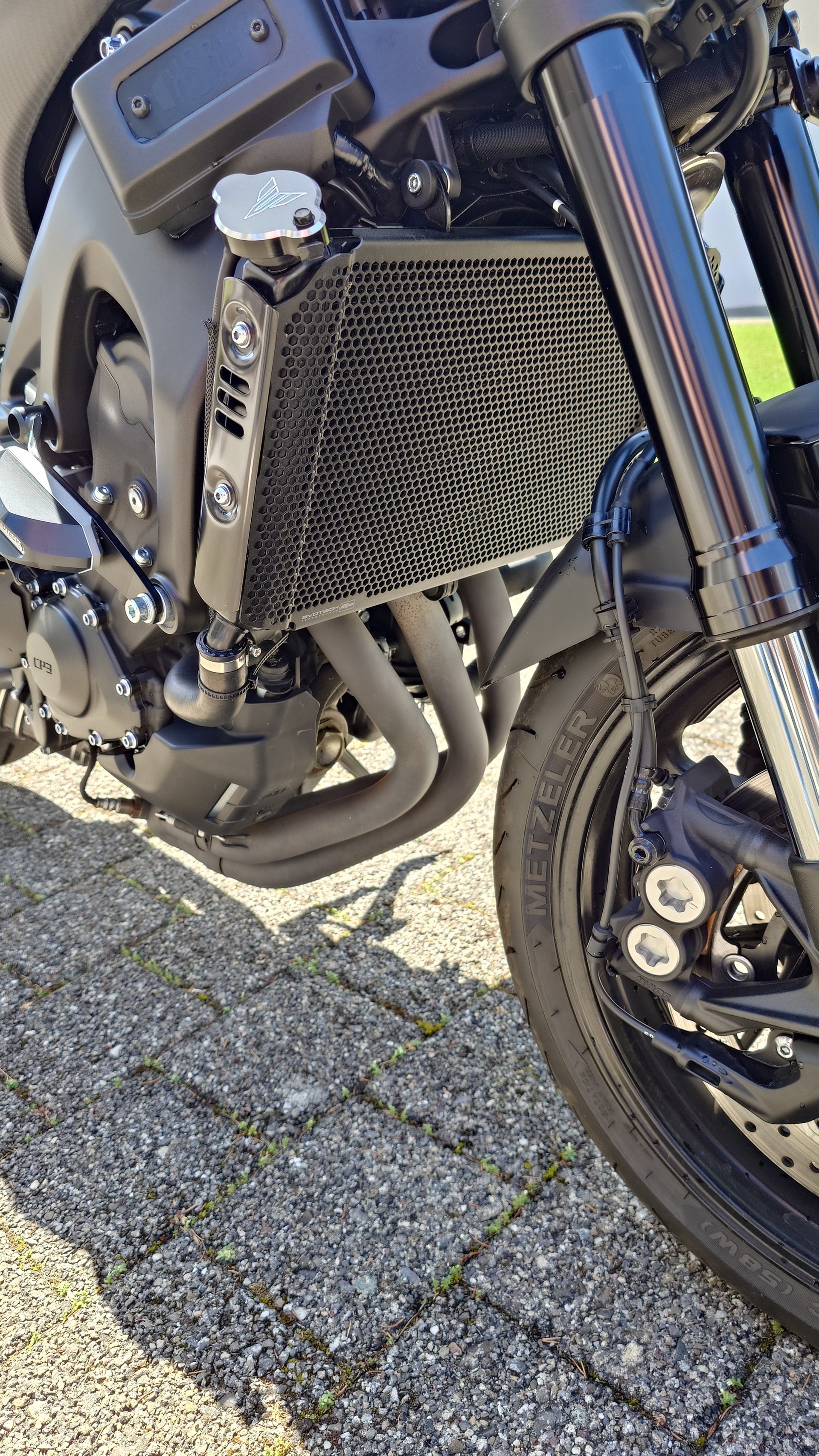 YAMAHA XSR 900-image-11