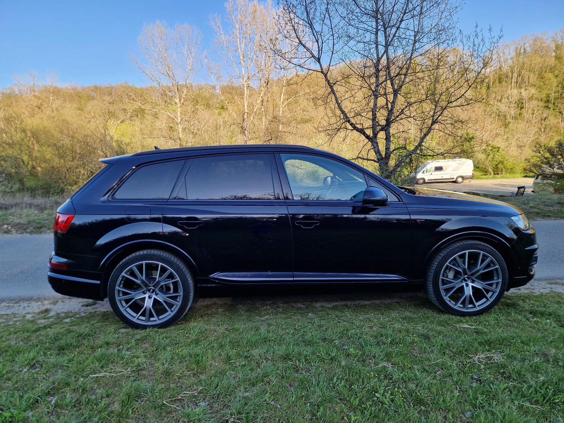 AUDI Q7 50 TDI quattro tiptronic-image-5