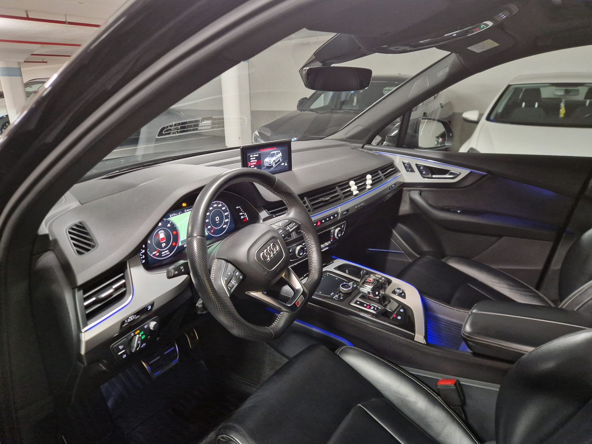 AUDI Q7 50 TDI quattro tiptronic-image-8