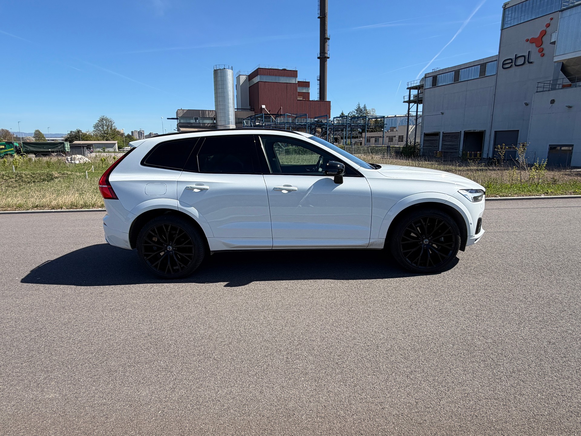 VOLVO XC60 T8 eAWD R-Design Geartronic-image-10