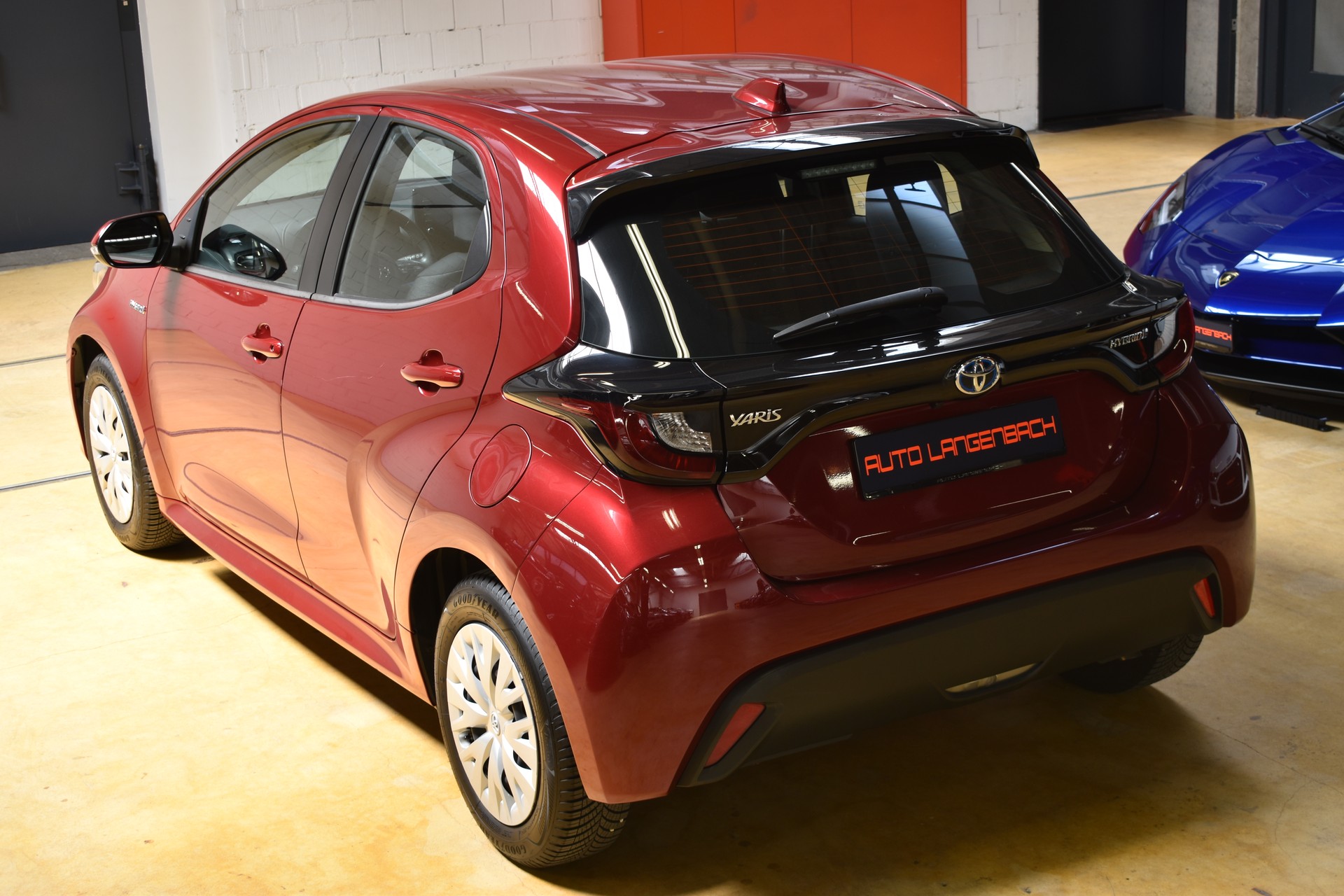 TOYOTA Yaris 1.5 Comfort e-CVT - New Model 2021-showroom-element-3