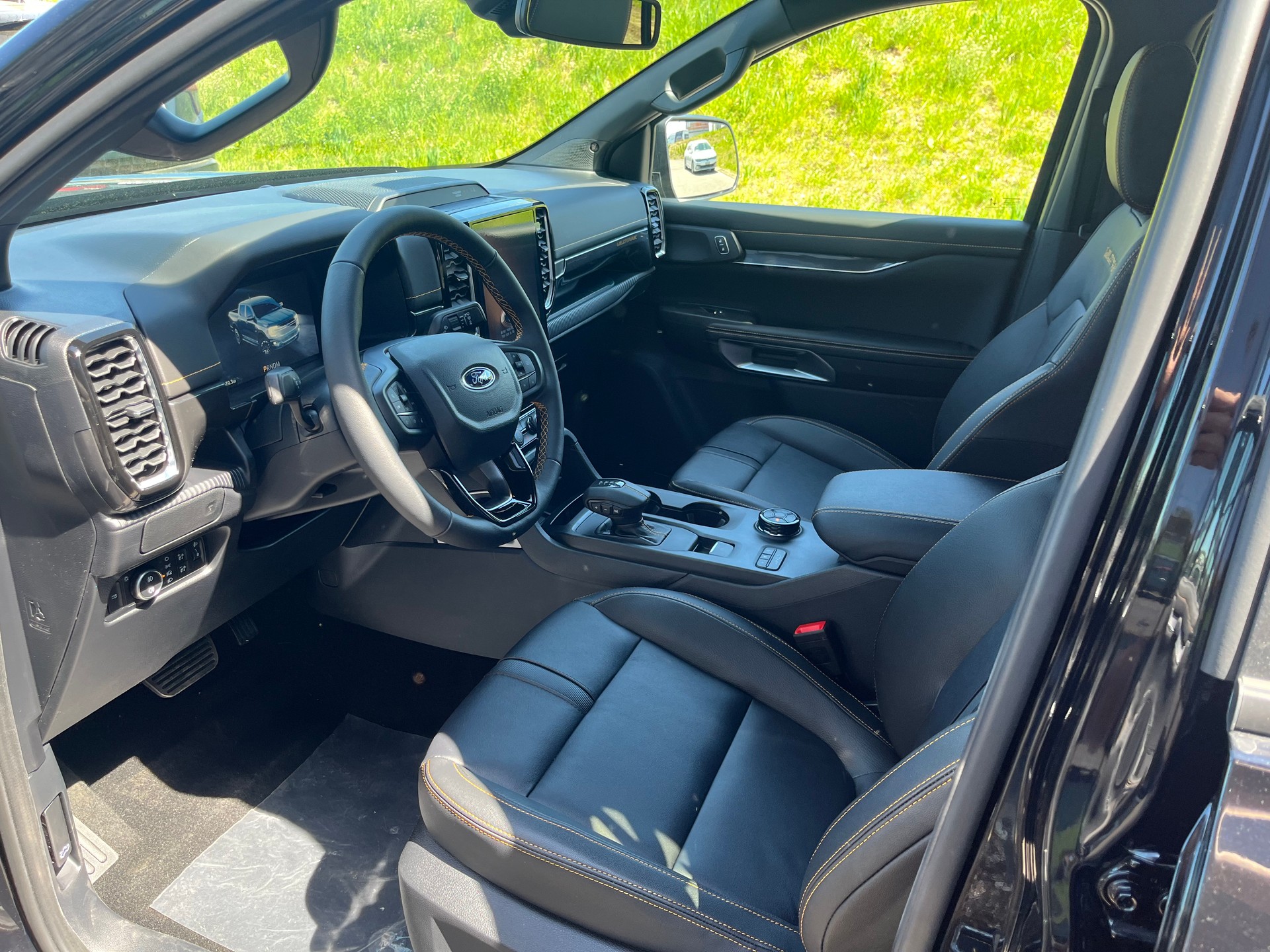 FORD Ranger Wildtrak 3.0 Eco Blue e-4WD Automat-image-6
