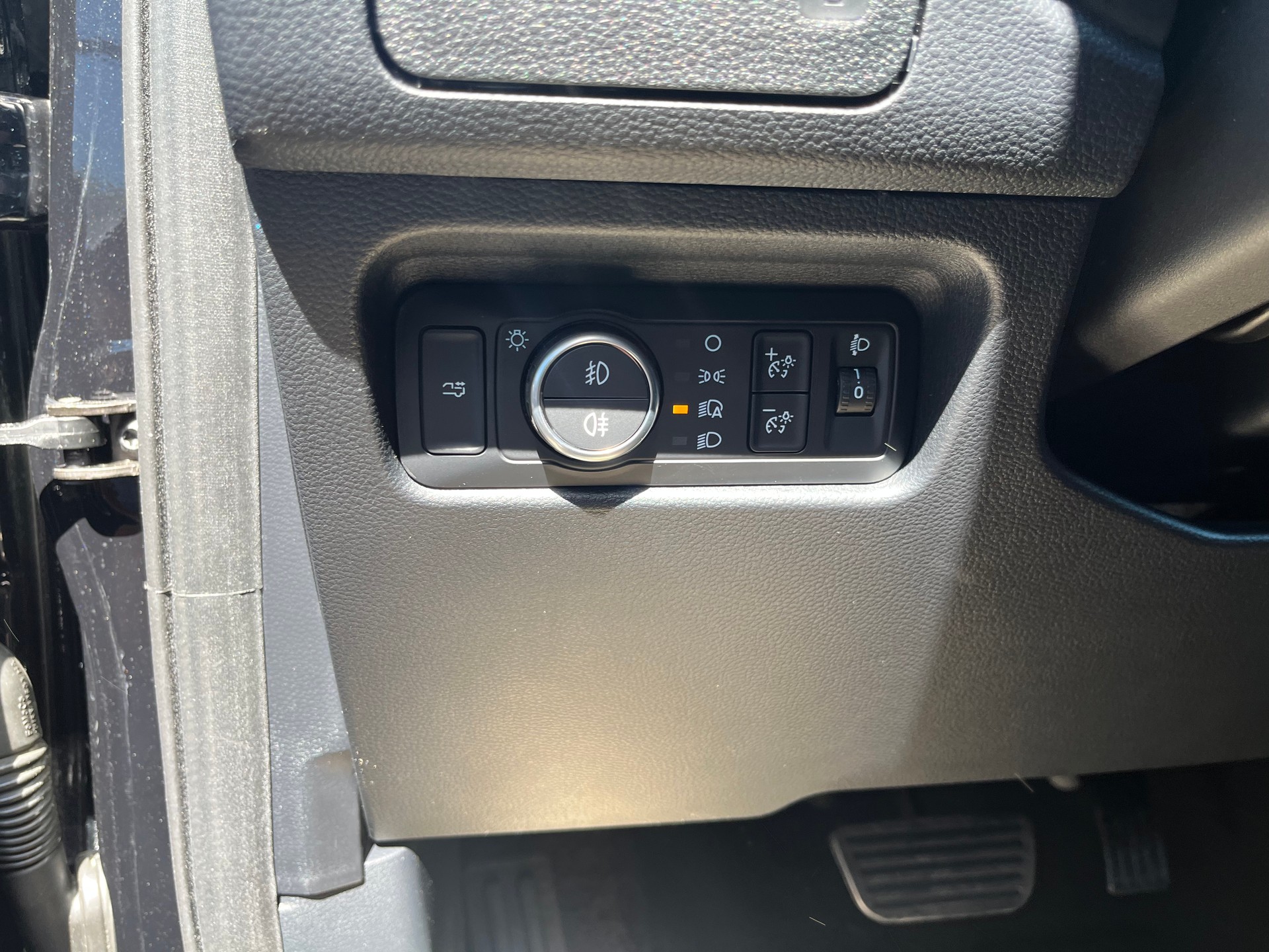 FORD Ranger Wildtrak 3.0 Eco Blue e-4WD Automat-image-9