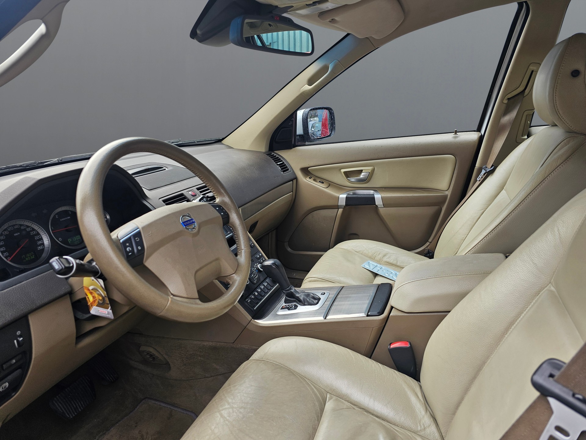 VOLVO XC90 D5 AWD Summum-image-8
