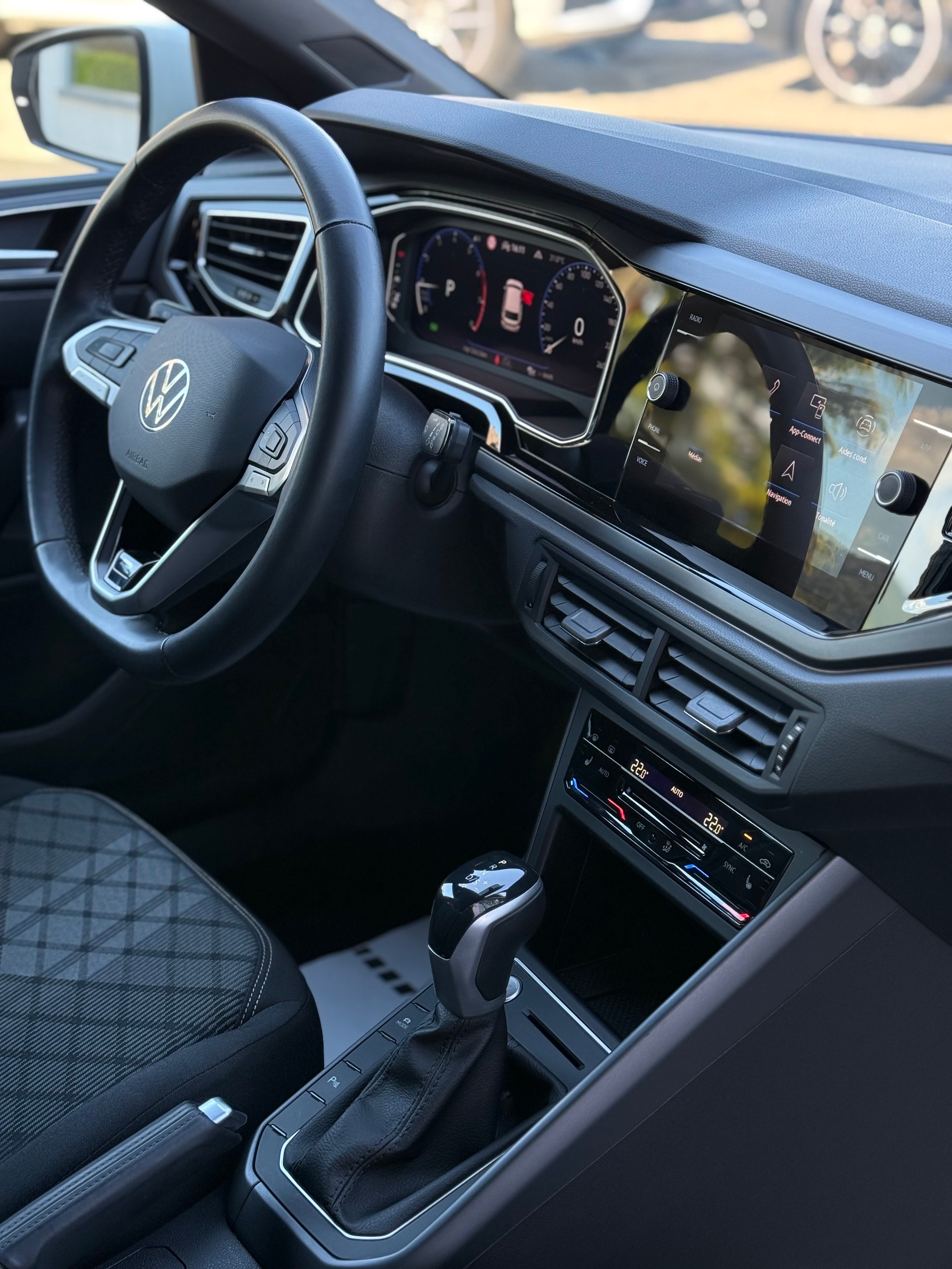 VW Polo 1.0 TSI R-Line DSG-image-22