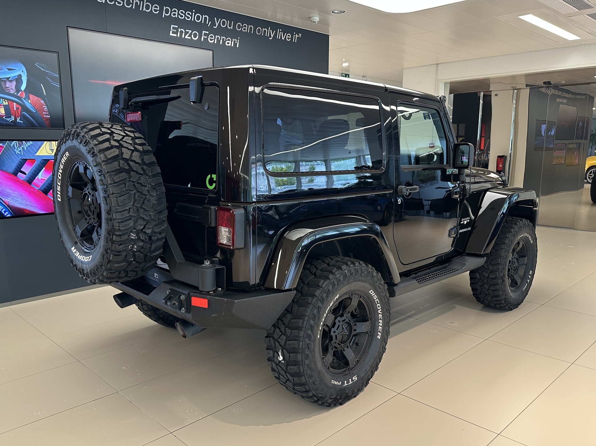 JEEP Wrangler 3.6 Sahara Automatic-image-4
