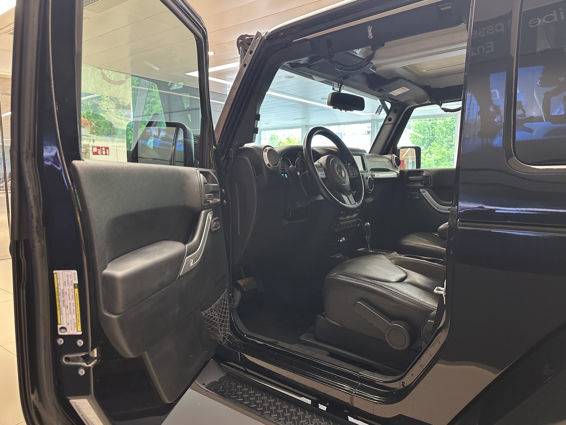 JEEP Wrangler 3.6 Sahara Automatic-image-7