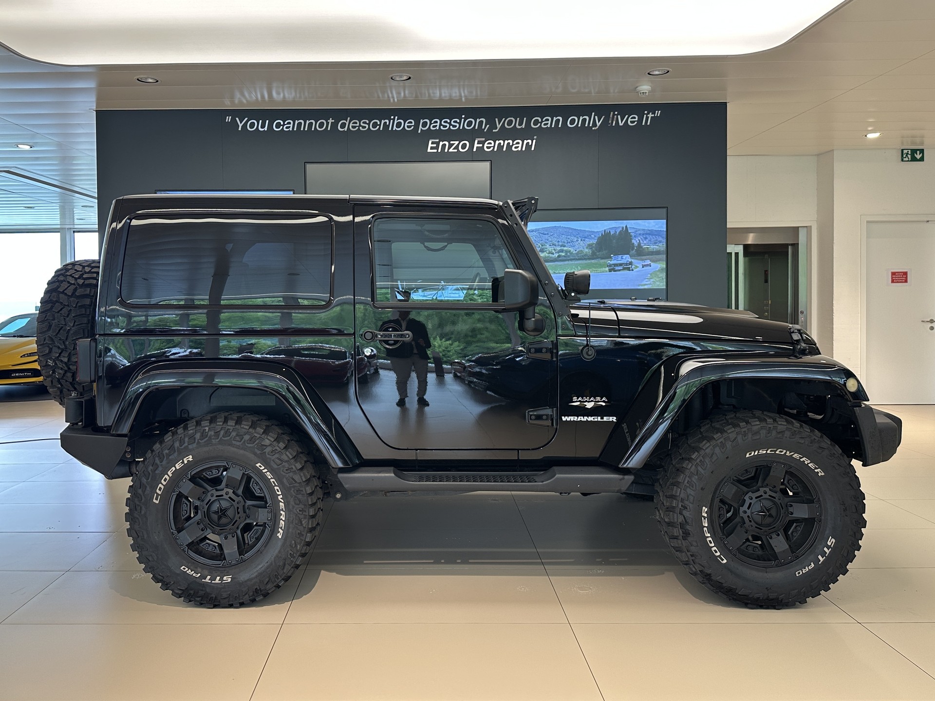 JEEP Wrangler 3.6 Sahara Automatic-image-3