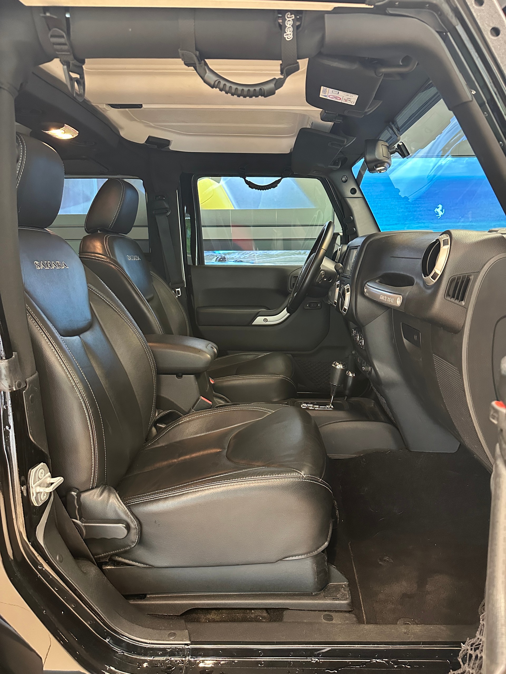 JEEP Wrangler 3.6 Sahara Automatic-image-10