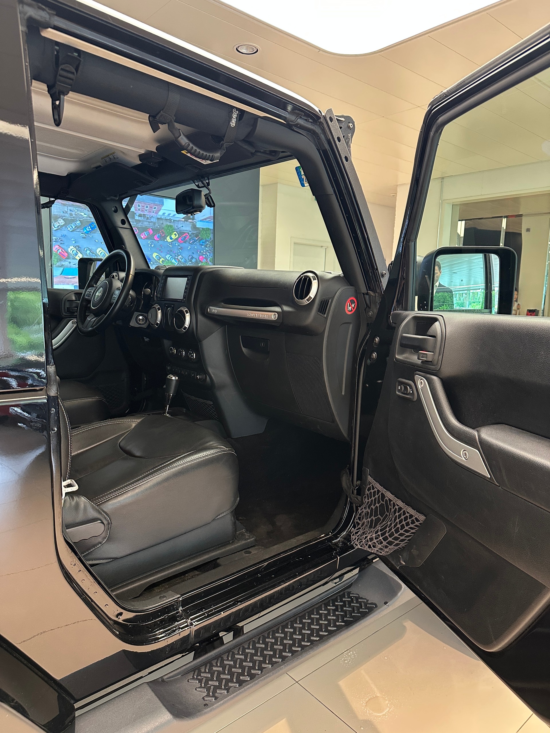 JEEP Wrangler 3.6 Sahara Automatic-image-9