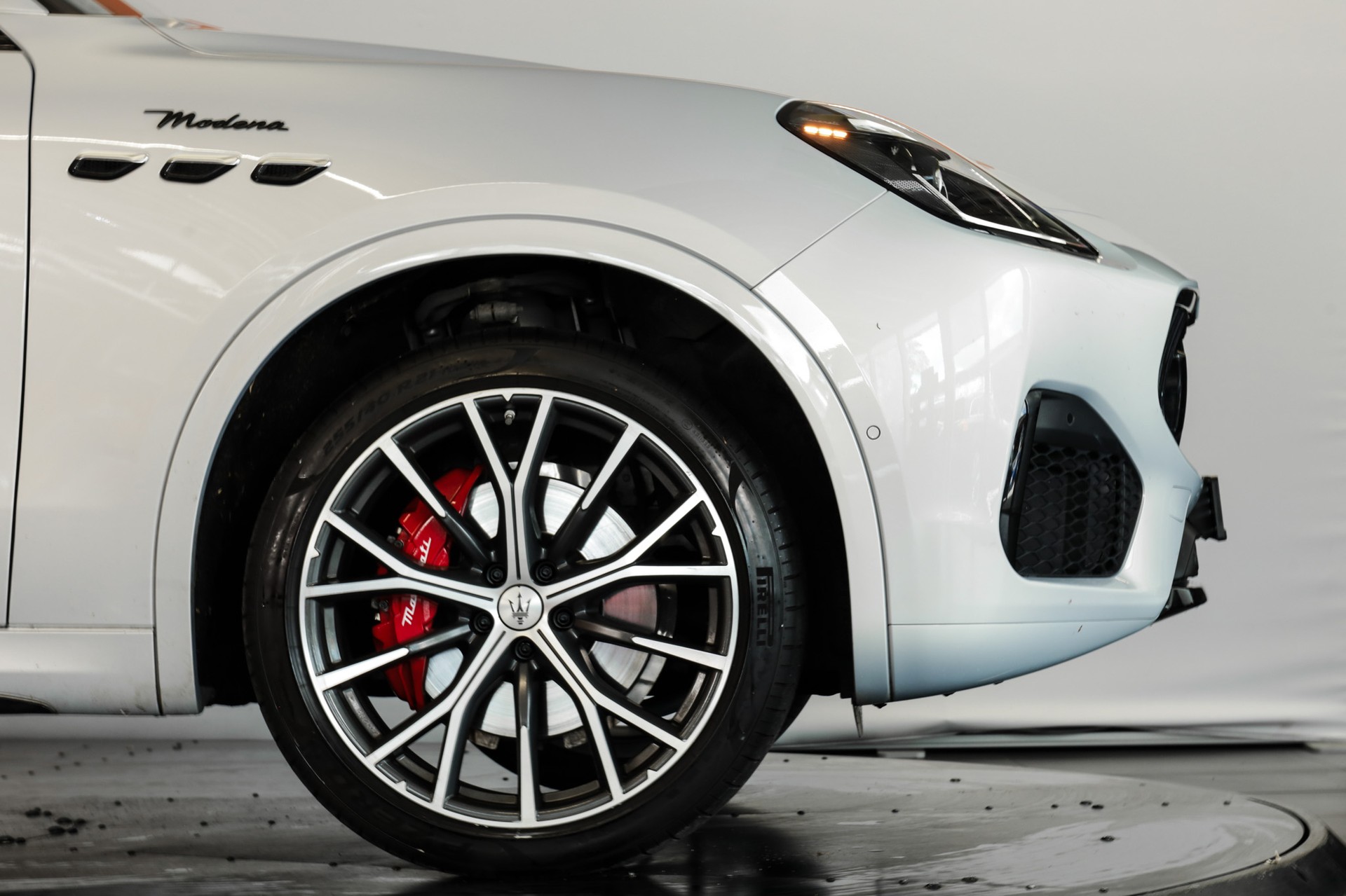 MASERATI Grecale 2.0 MHEV Modena Hybrid Automatica-image-6