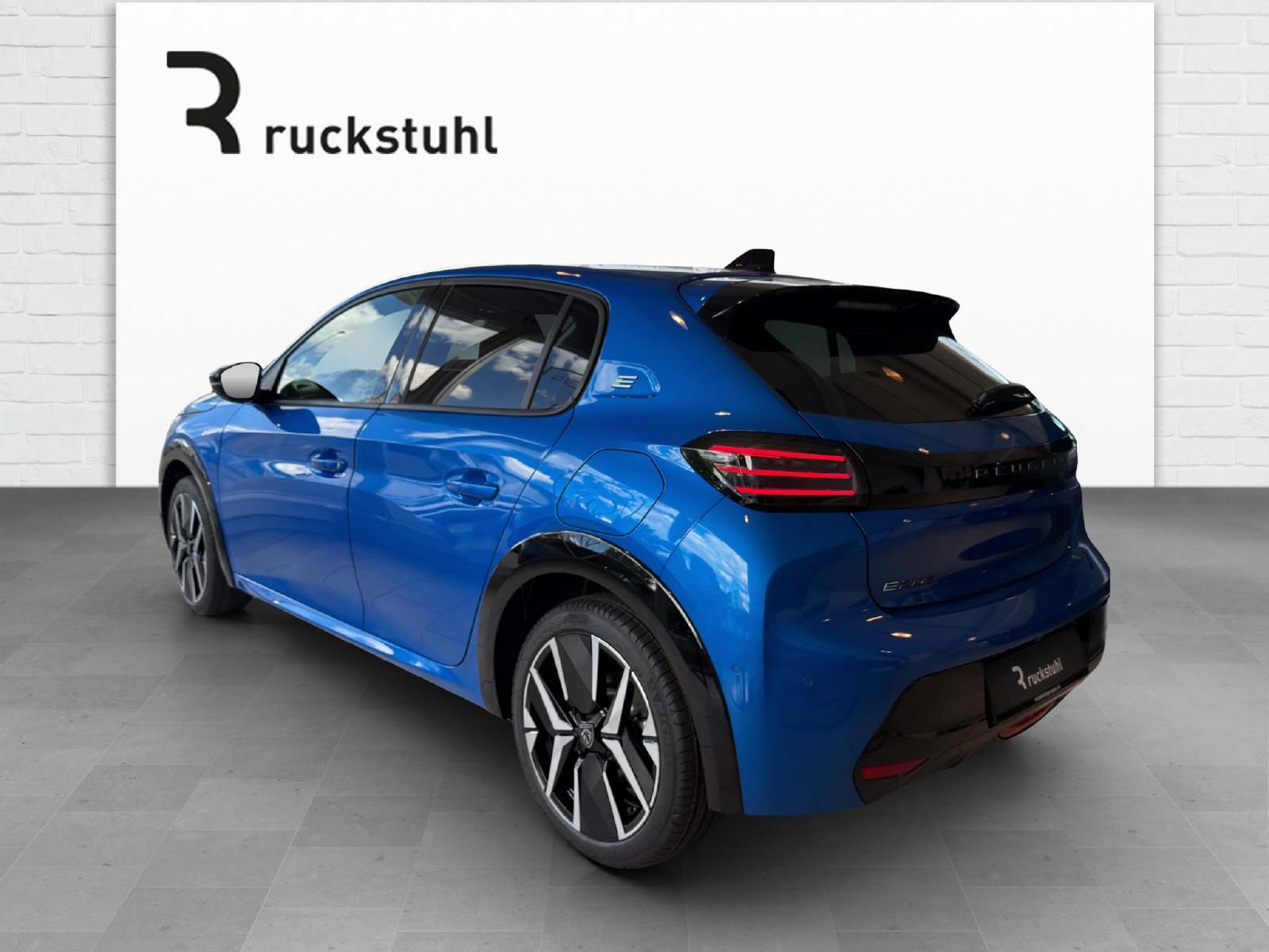 PEUGEOT 208 e-GT-showroom-element-3