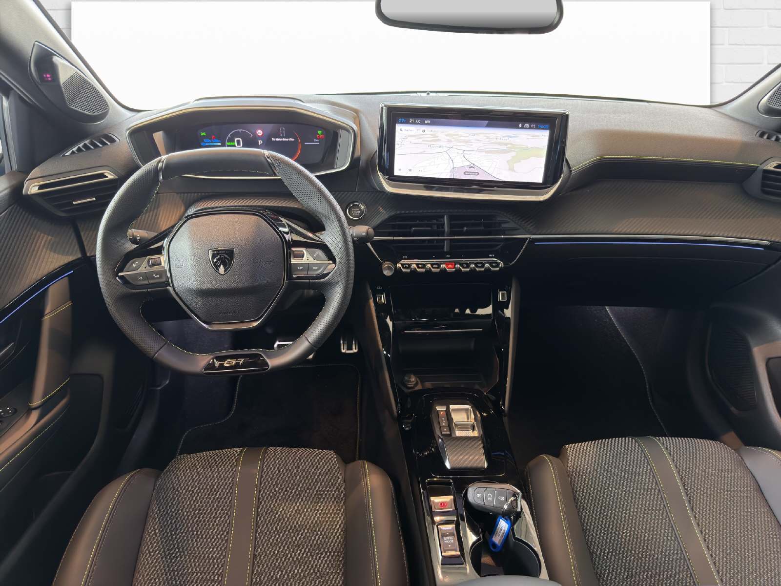 PEUGEOT 208 e-GT-image-8