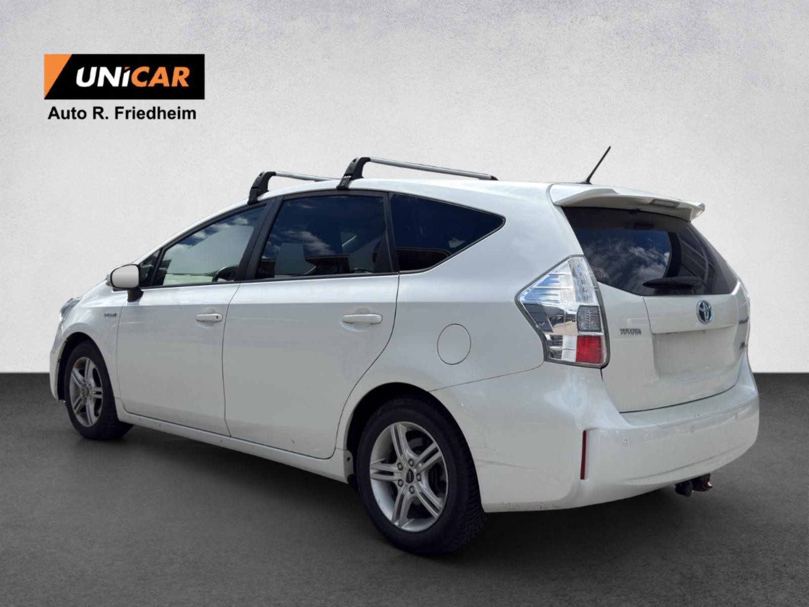 TOYOTA Prius+ 1.8 VVT-i HSD Luna-image-4
