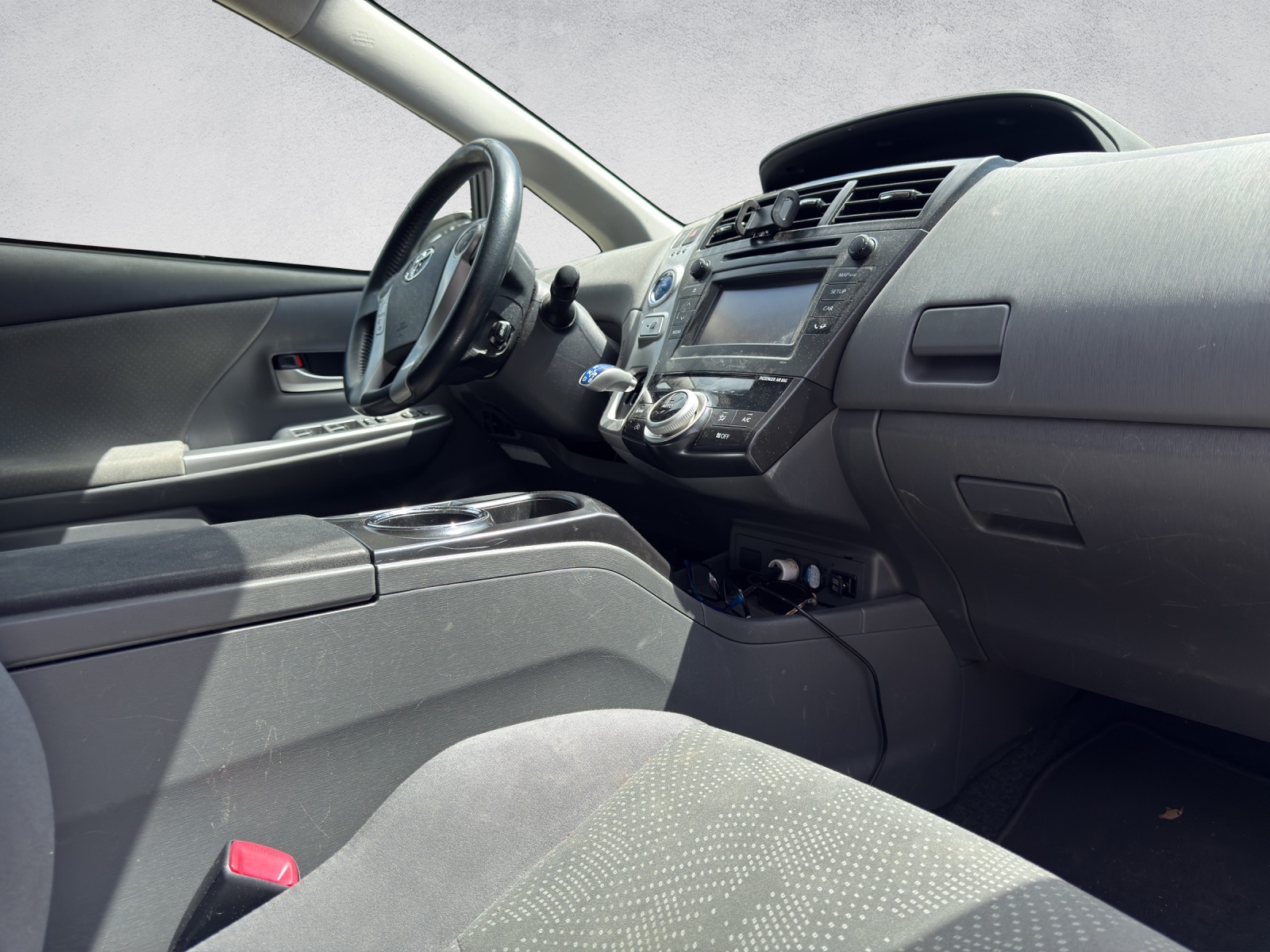 TOYOTA Prius+ 1.8 VVT-i HSD Luna-image-11