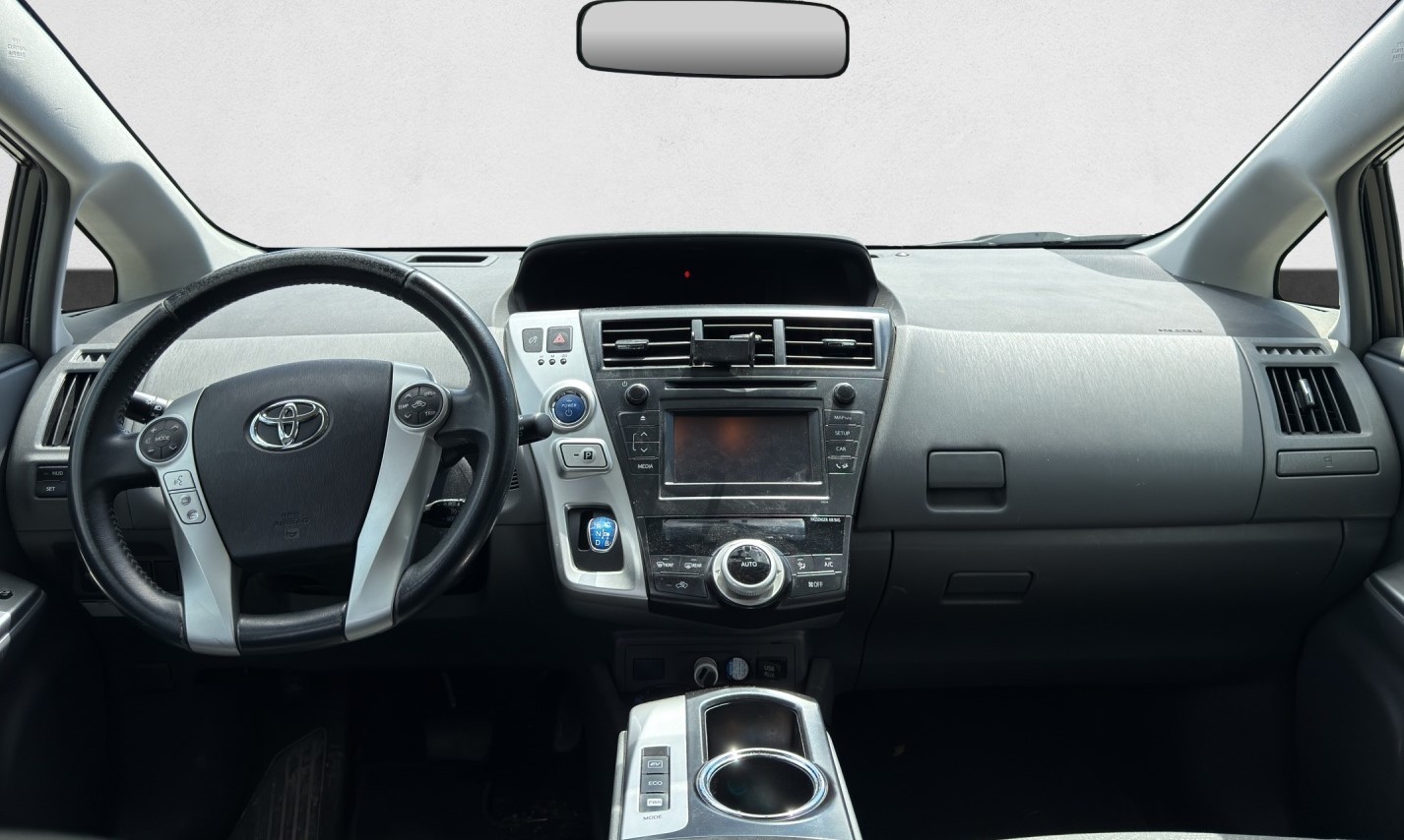 TOYOTA Prius+ 1.8 VVT-i HSD Luna-image-12