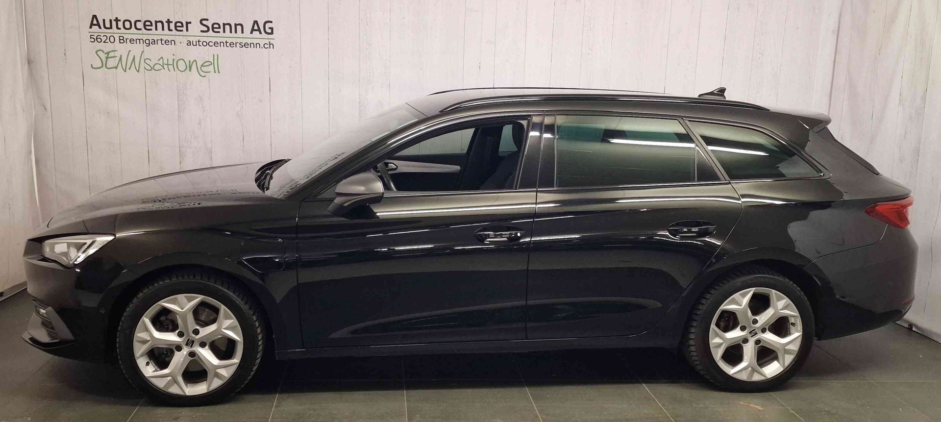 SEAT Leon ST 1.4 eHybrid pHEV DSG Hola FR-showroom-element-2