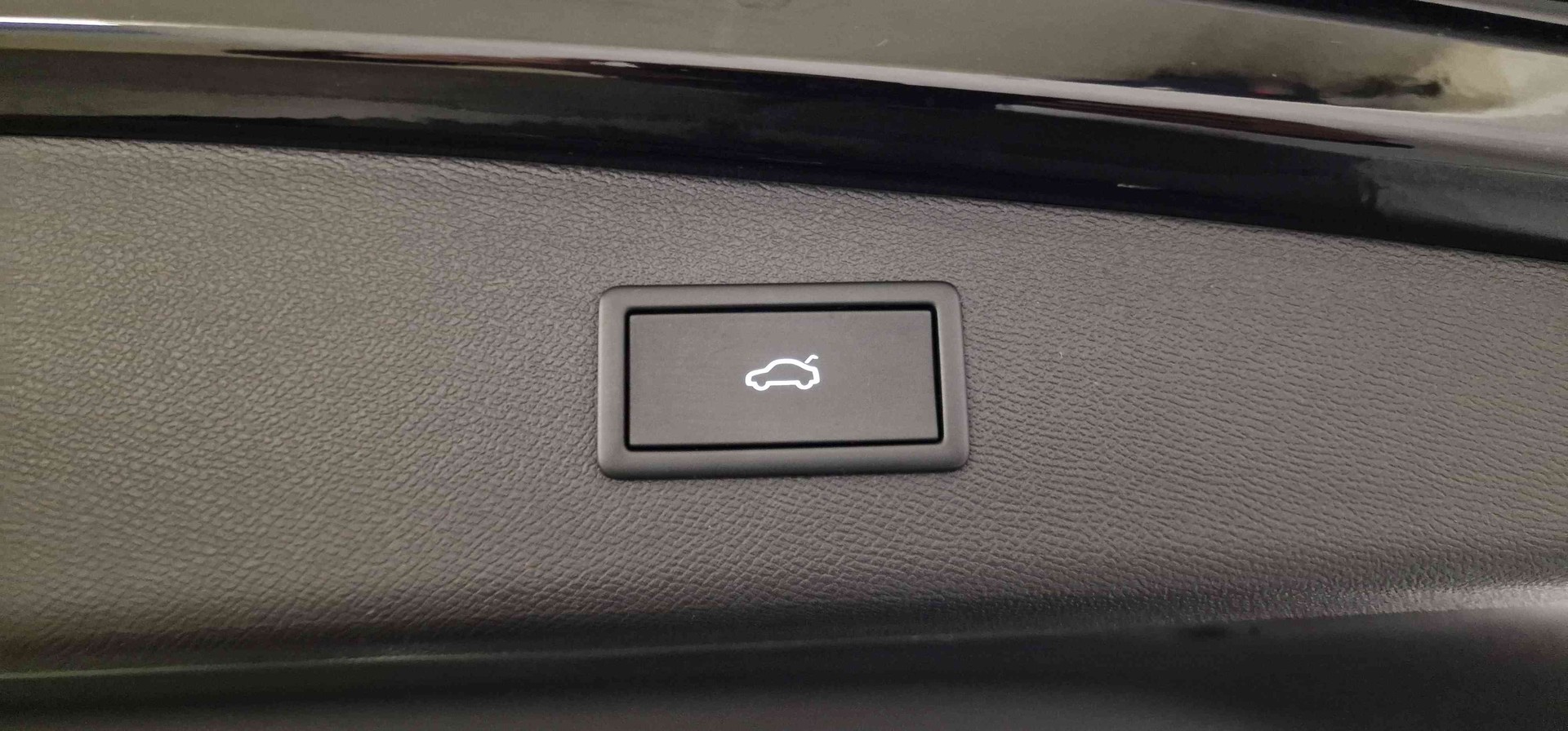 SEAT Leon ST 1.4 eHybrid pHEV DSG Hola FR-image-19