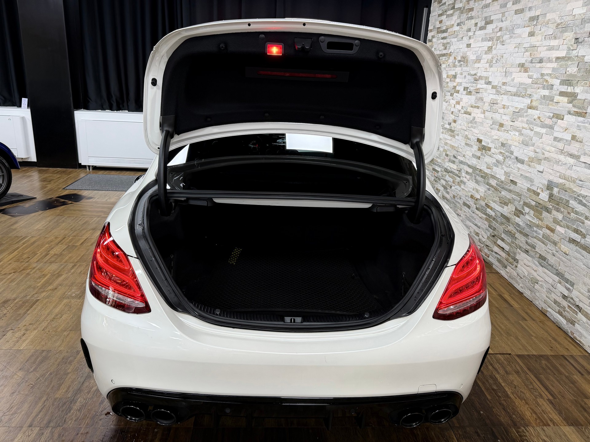 MERCEDES-BENZ C 450 AMG 4Matic 7G-Tronic-C43 AMG Optik-image-28